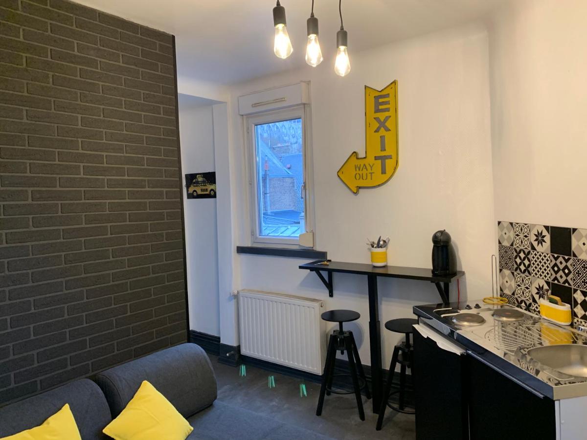 Studio Apartment photo 2