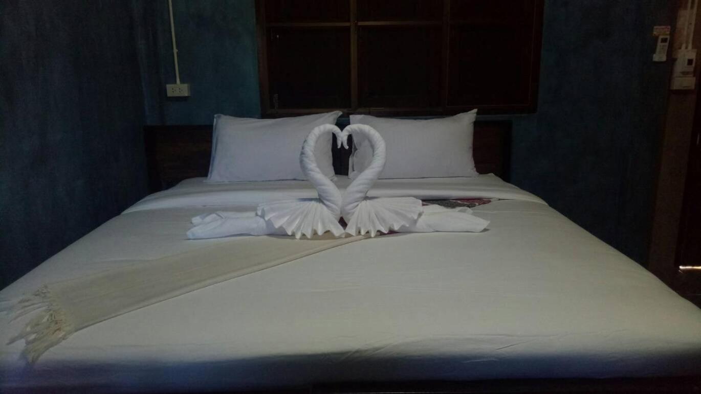 Standard Double Room - Photo 23