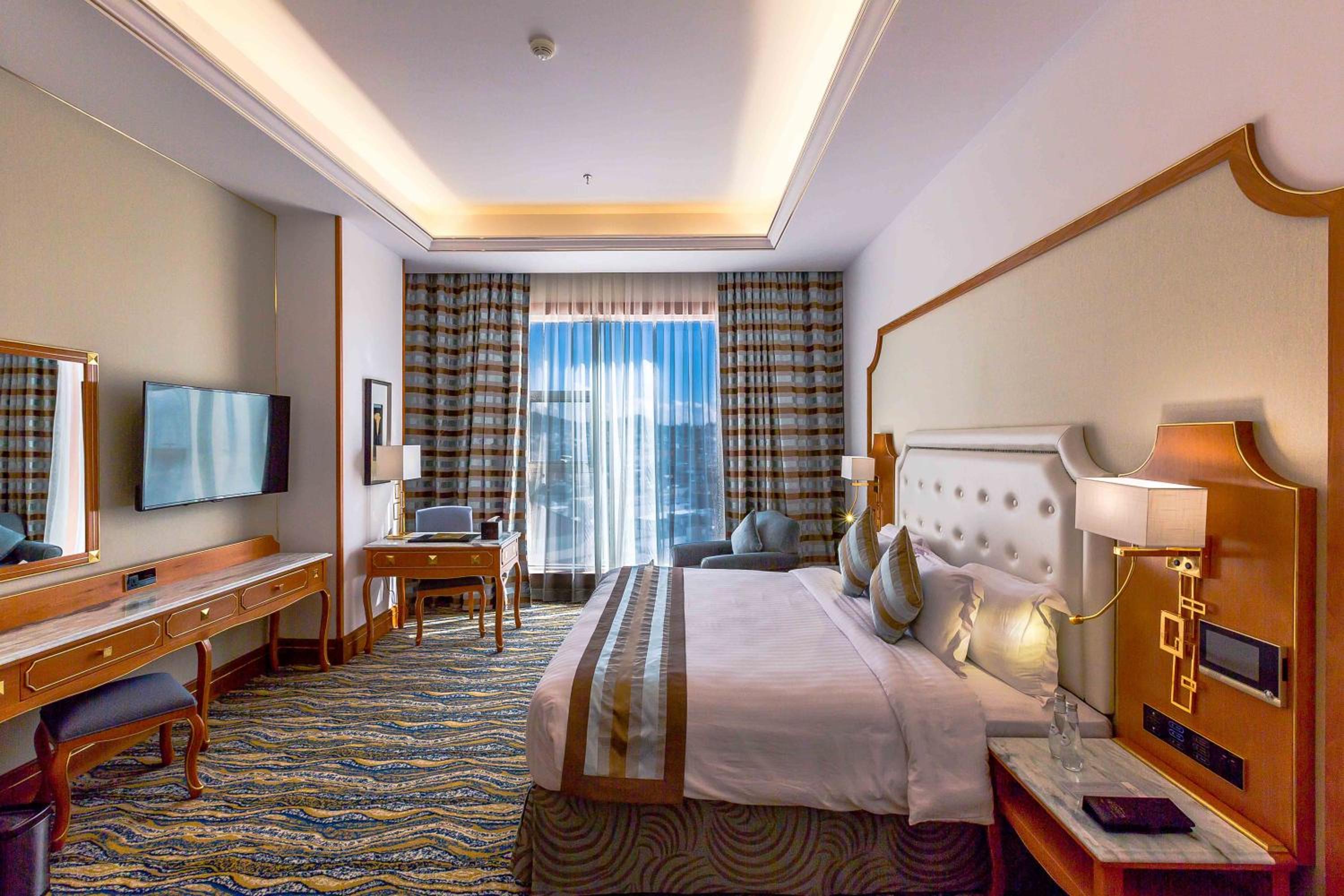 Grand Executive Suite