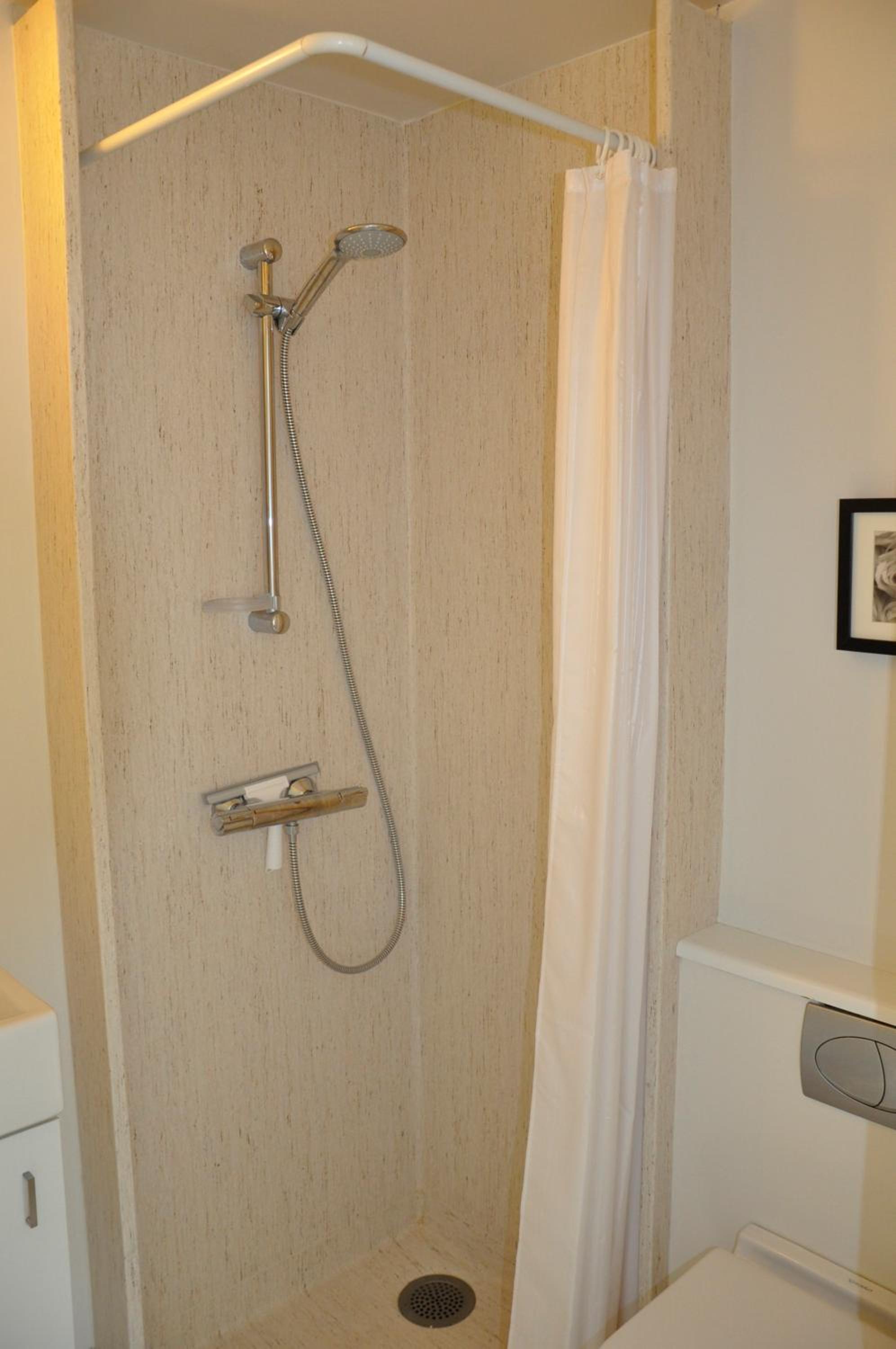 Triple Room - Photo 10
