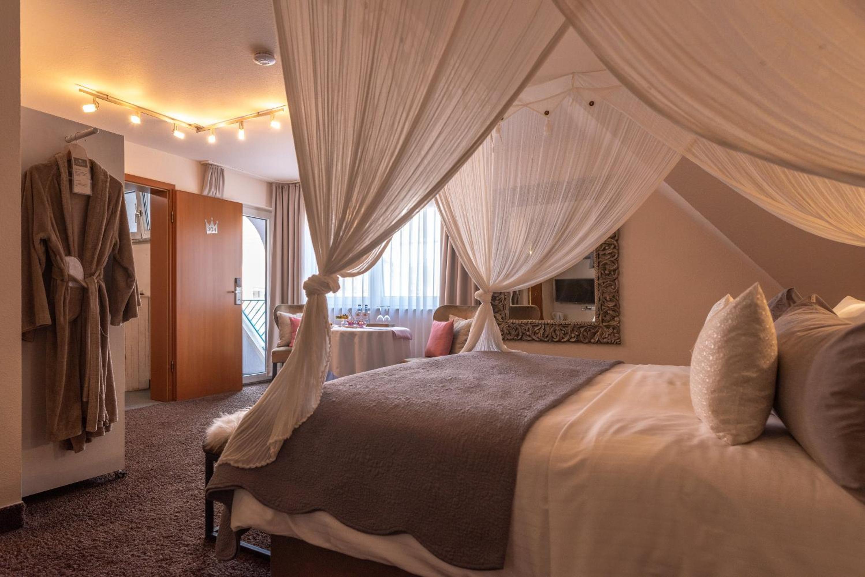 Deluxe Family Suite photo 3