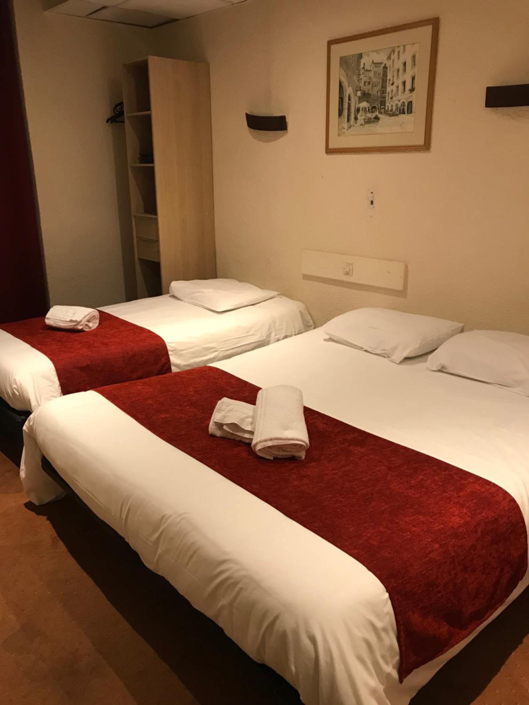 Triple Room - Photo 1