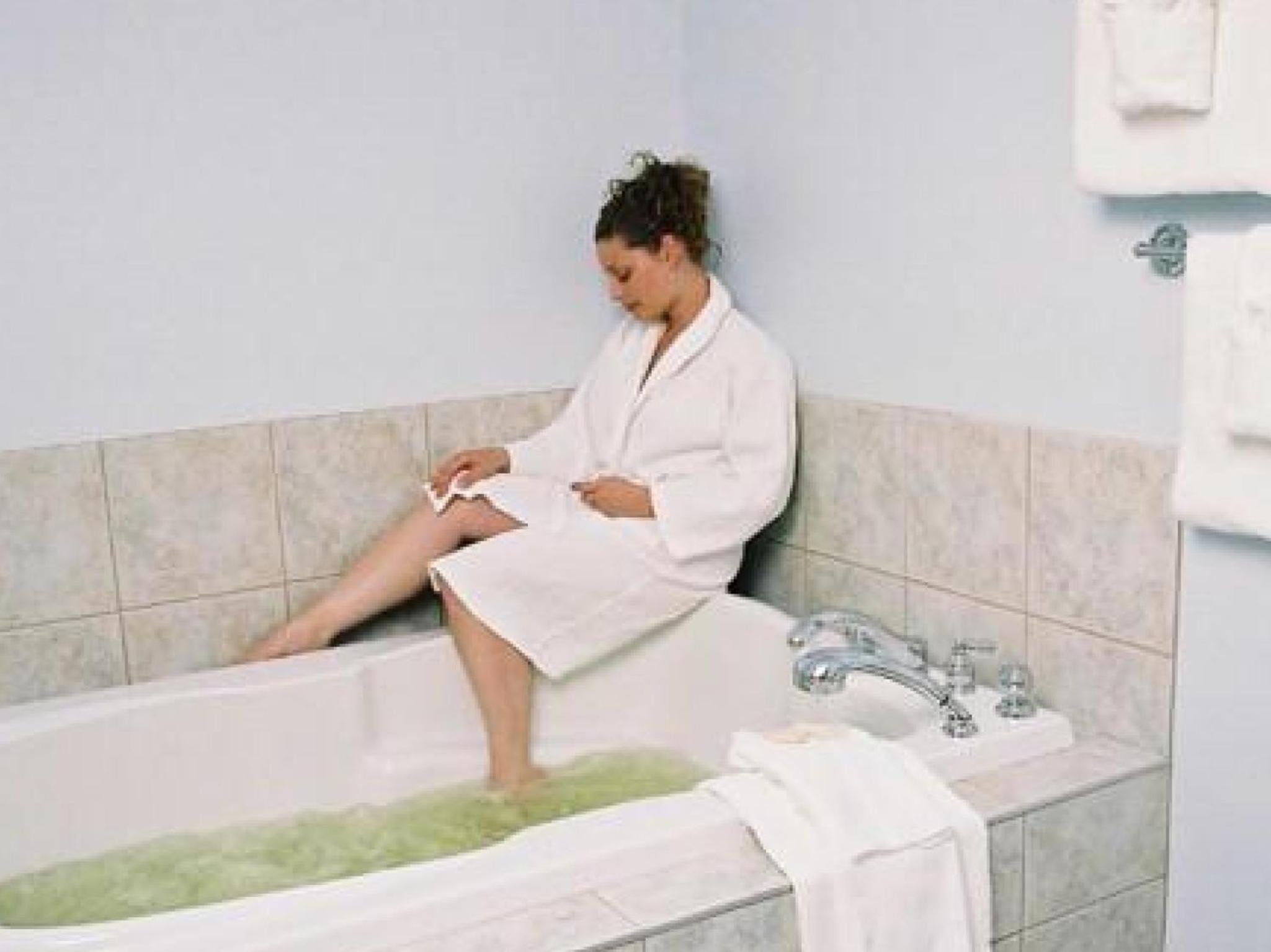 King Room with Spa Bath photo 3