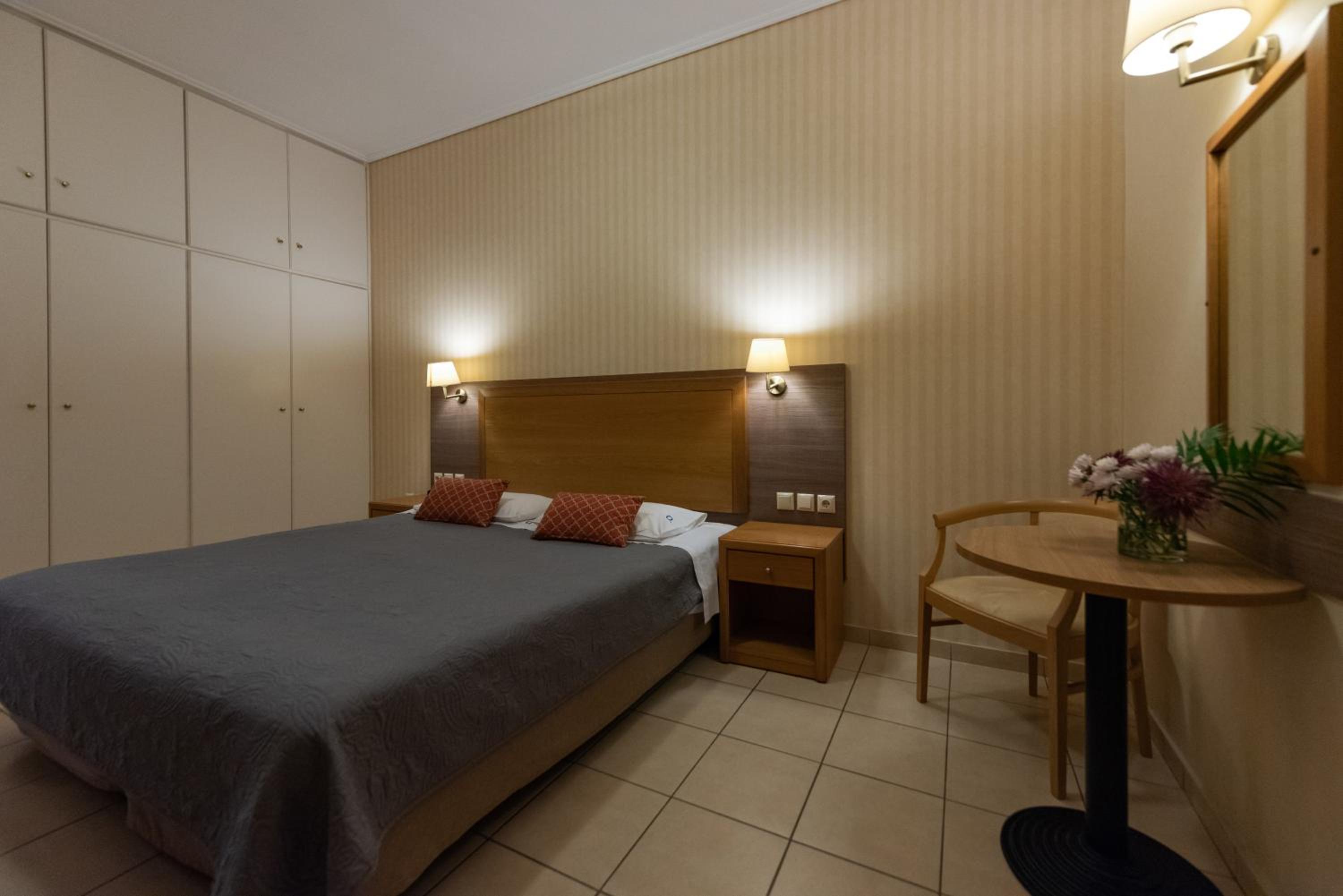 Standard Double or Twin Room photo 3