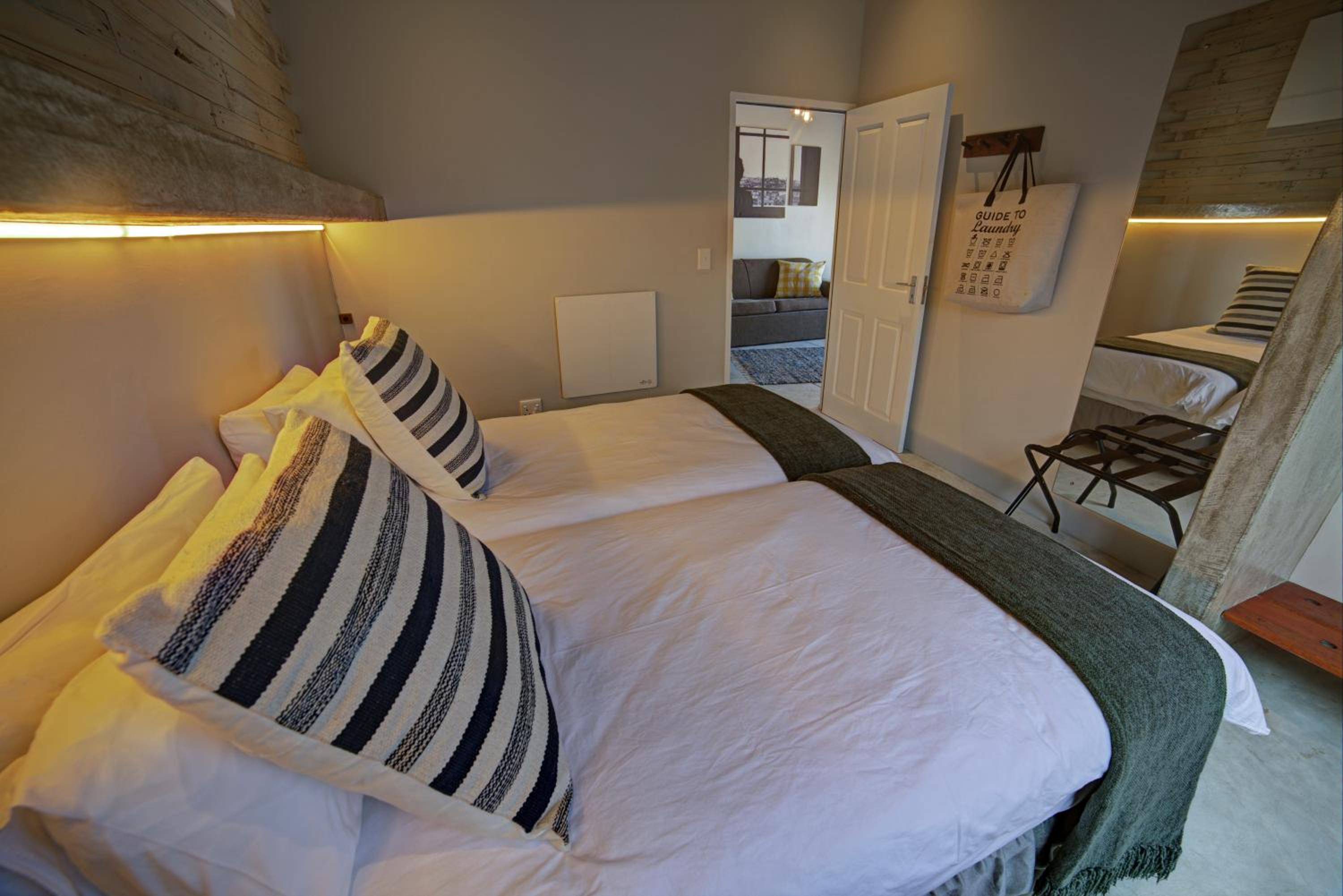 Deluxe Family Suite photo 1