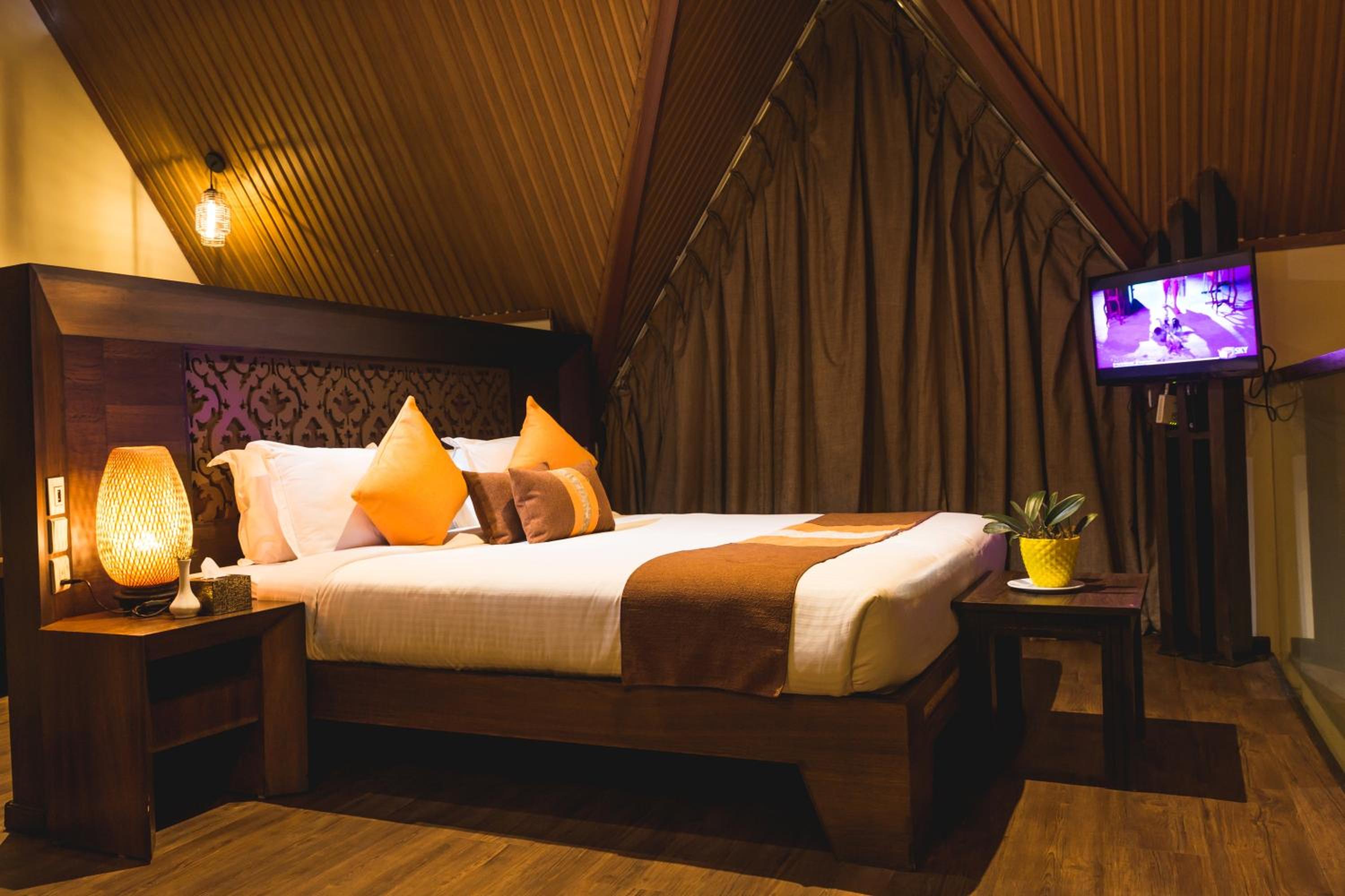 Executive Suite- 10% off on Food and Beverages, 20% off on Spa - Photo 3