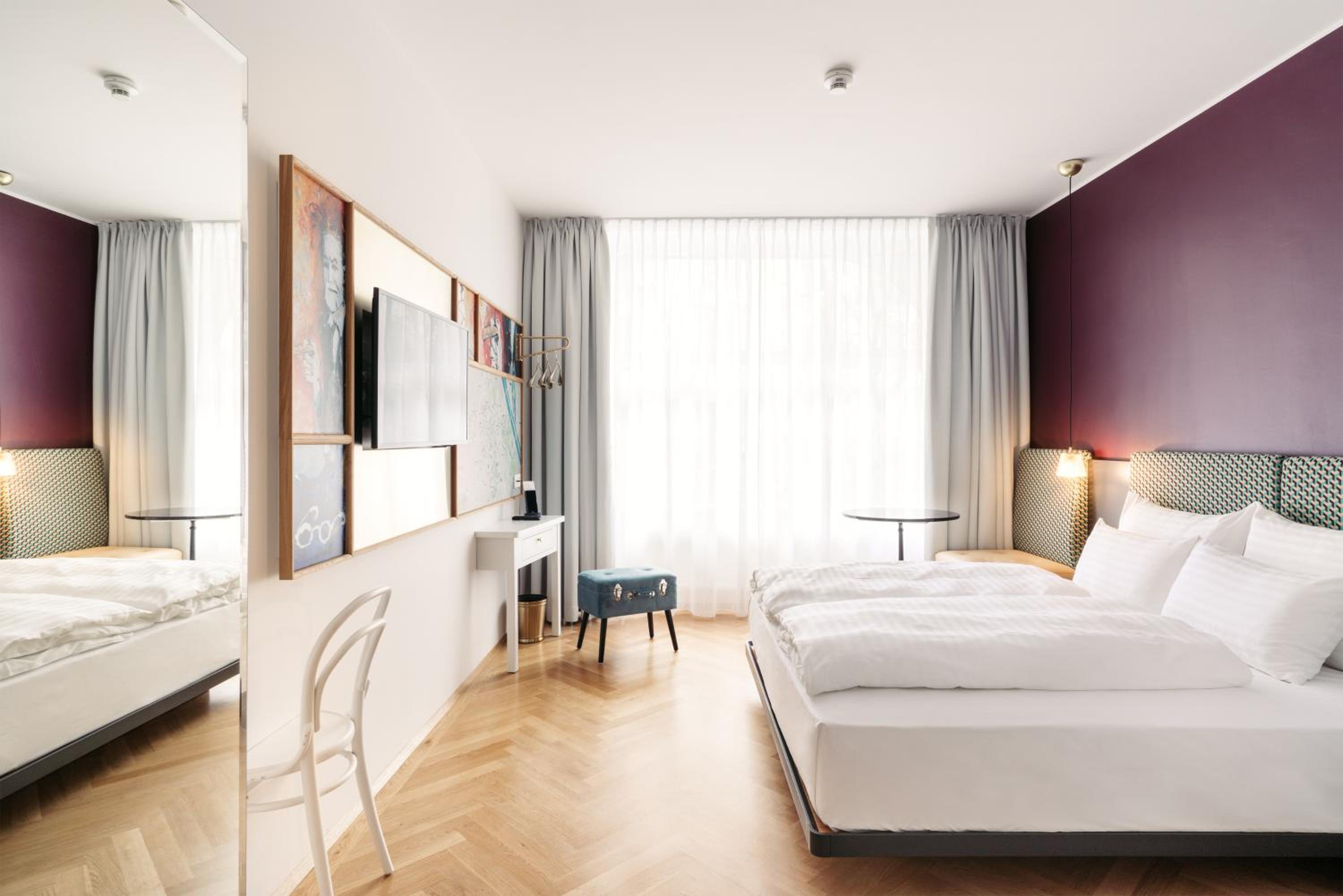 Double Room "Smart City View"