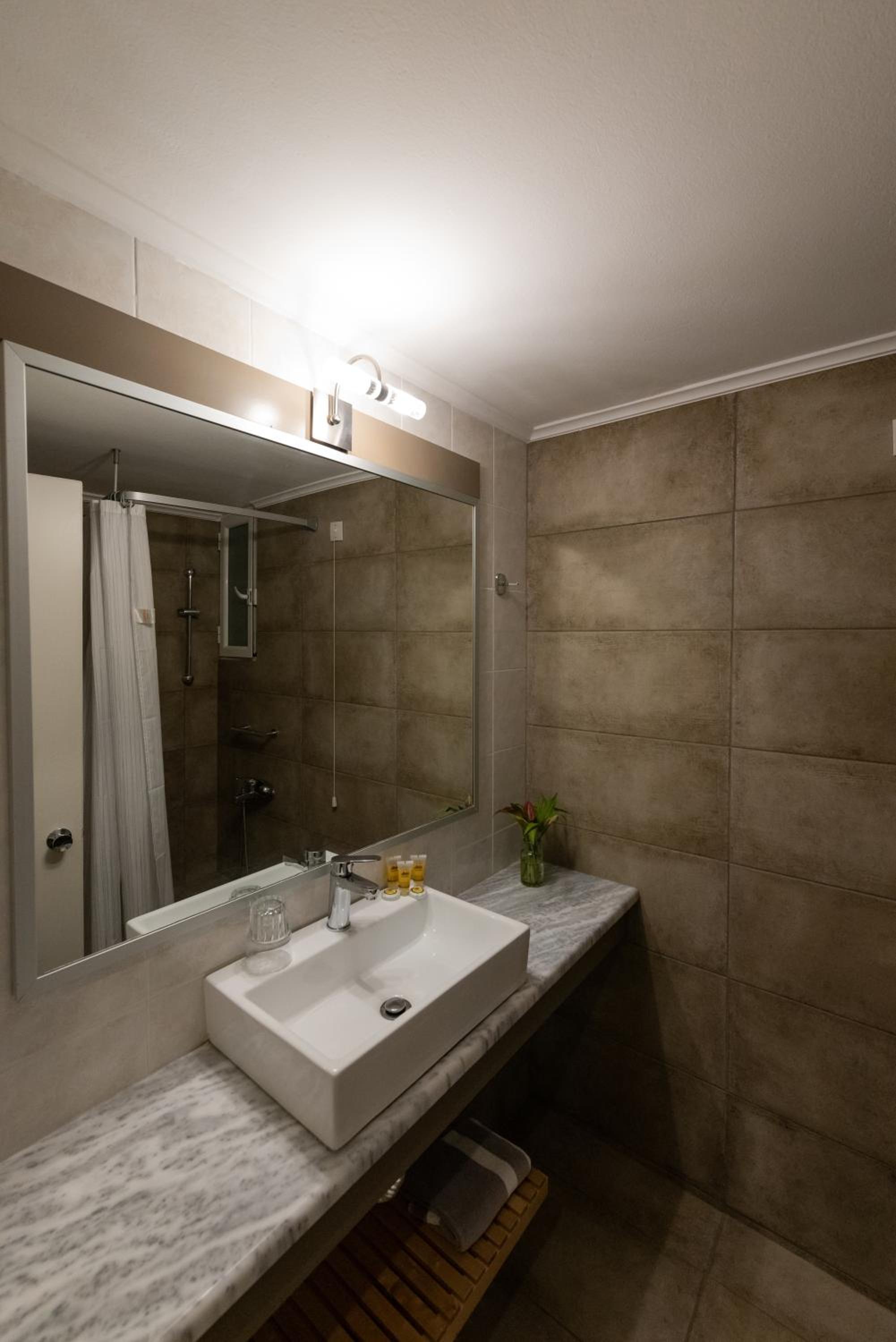 Deluxe Double Room with Sea View photo 3
