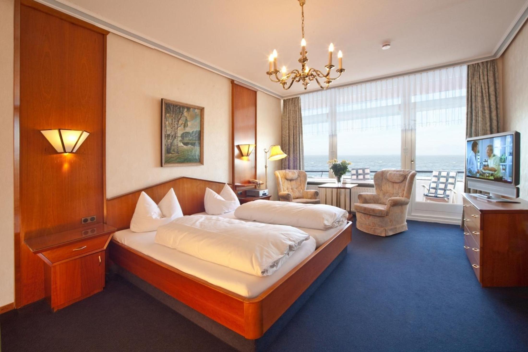 Comfort Double Room with Shower, Balcony and Sea View