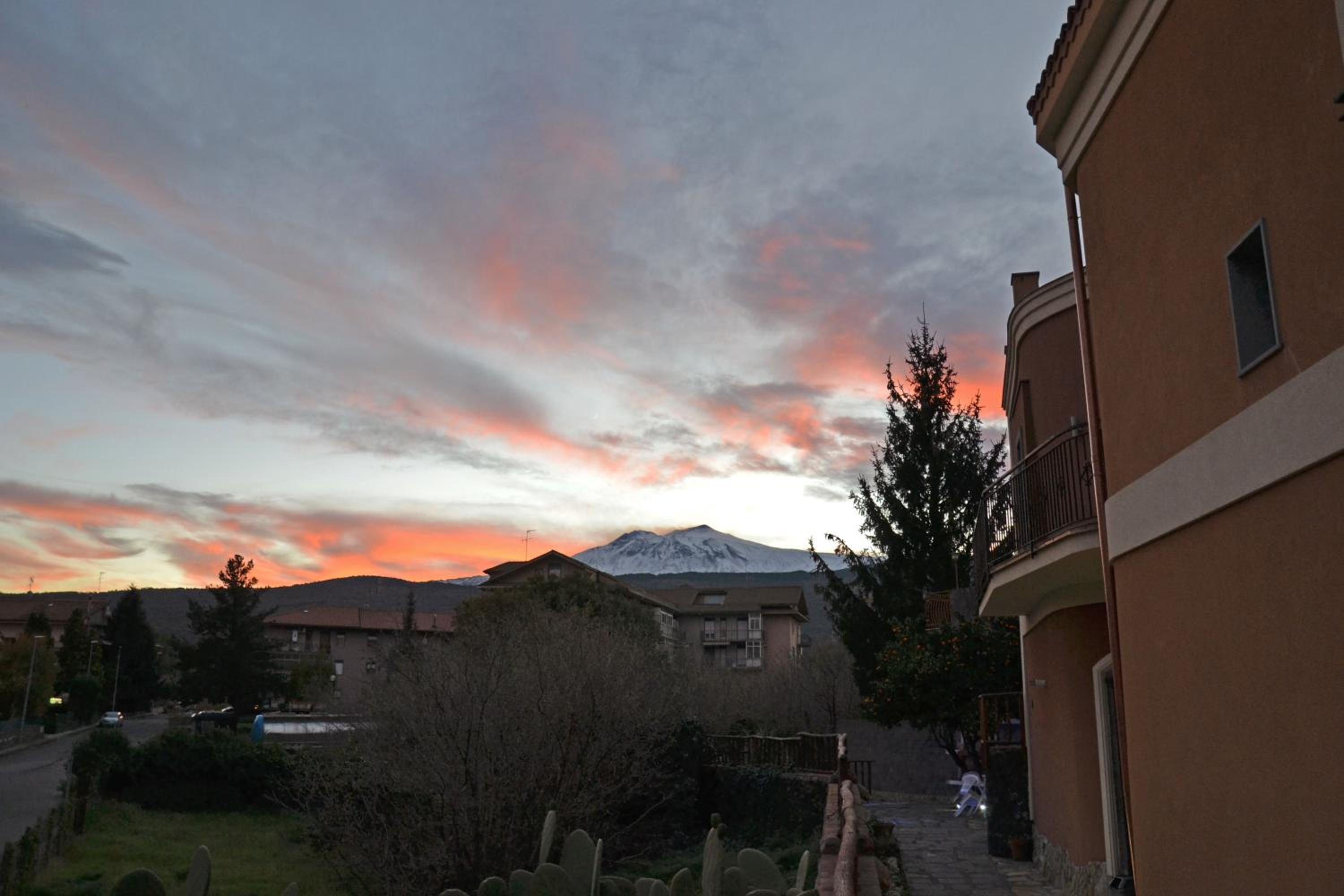 Apartment - Split Level - Photo 24