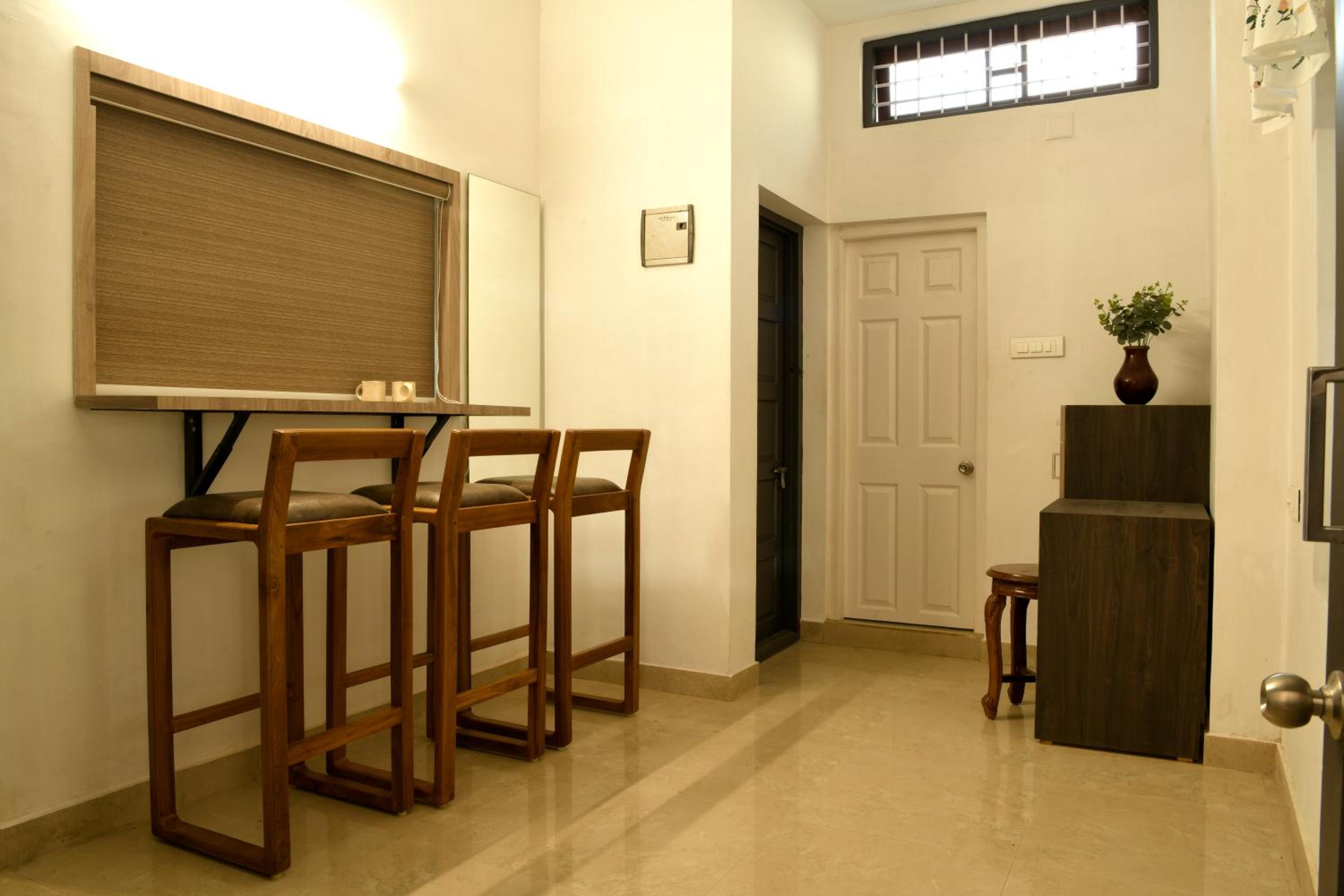 Queen Room with Balcony