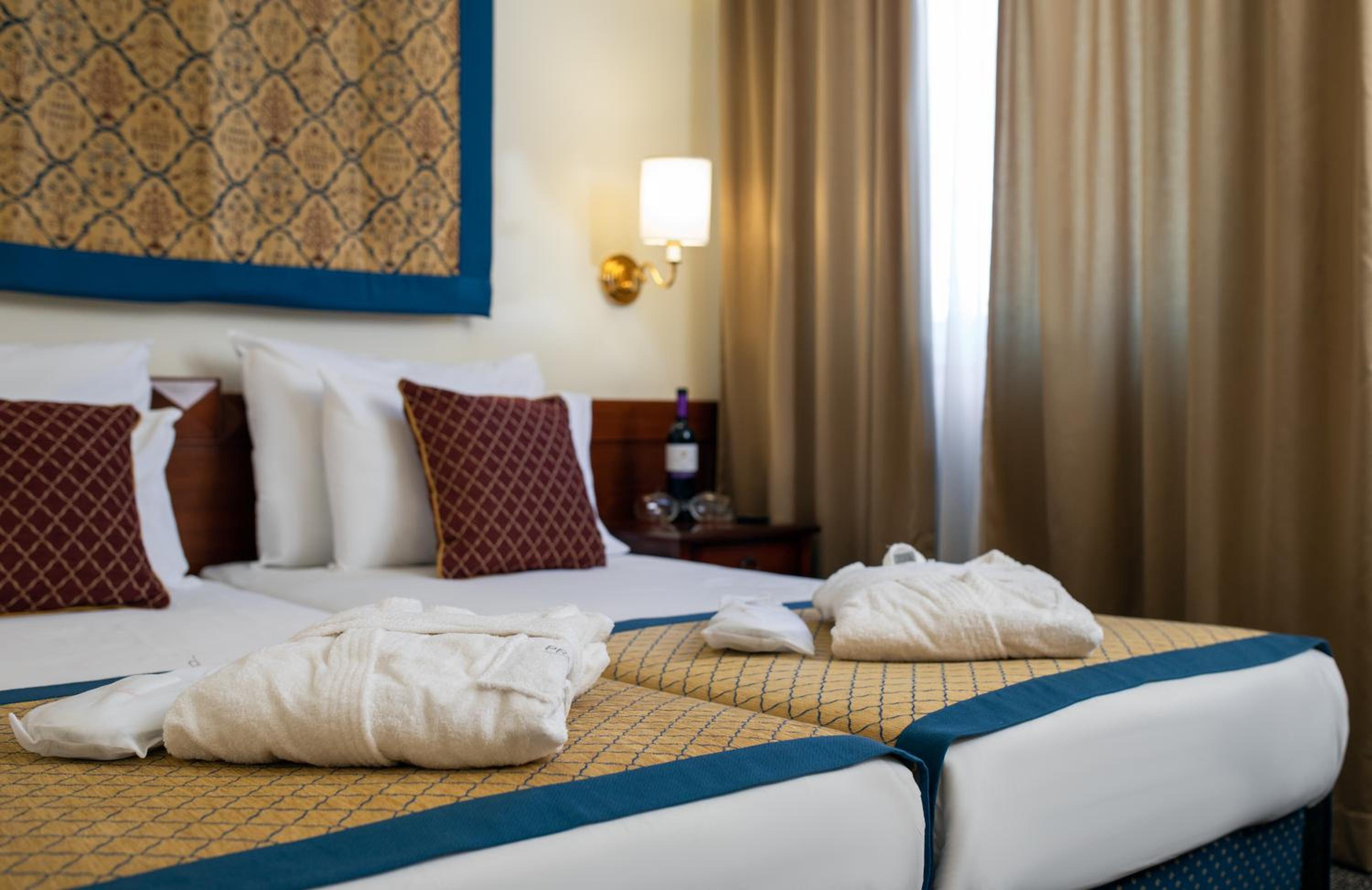 Superior Twin Room  - Photo 3