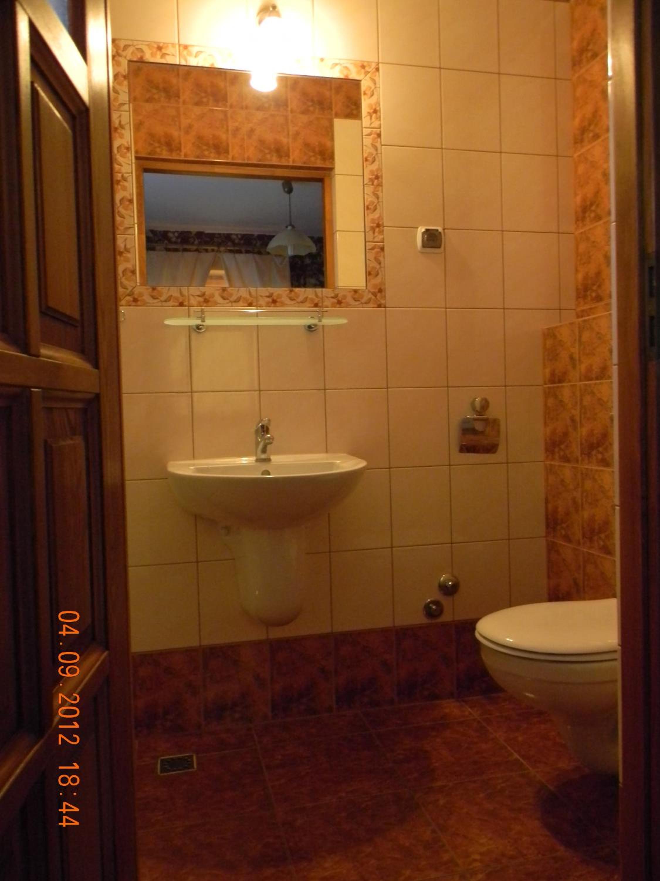 Double or Twin Room - Photo 3