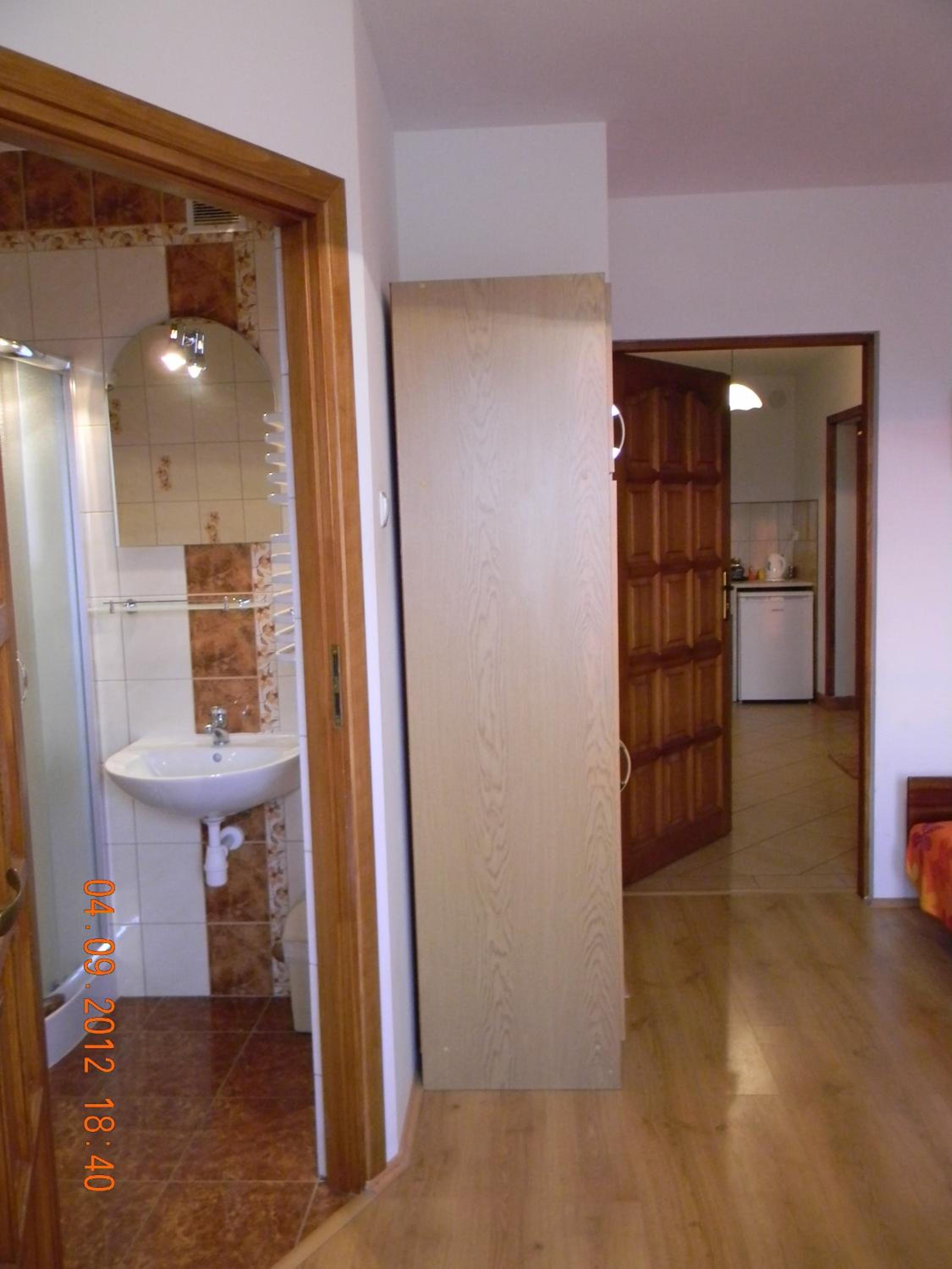 Triple Room - Photo 6