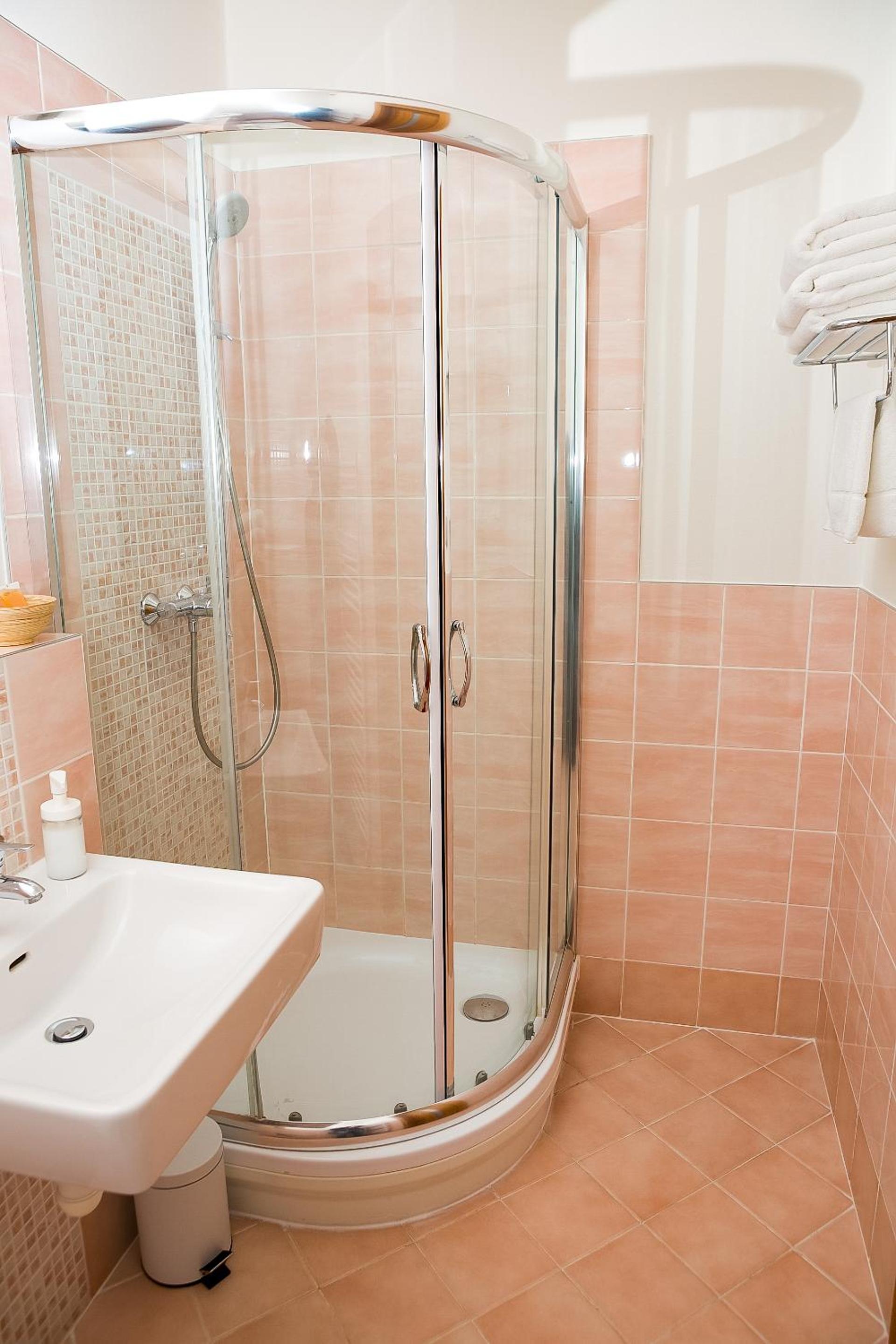 Double or Twin Room photo 2