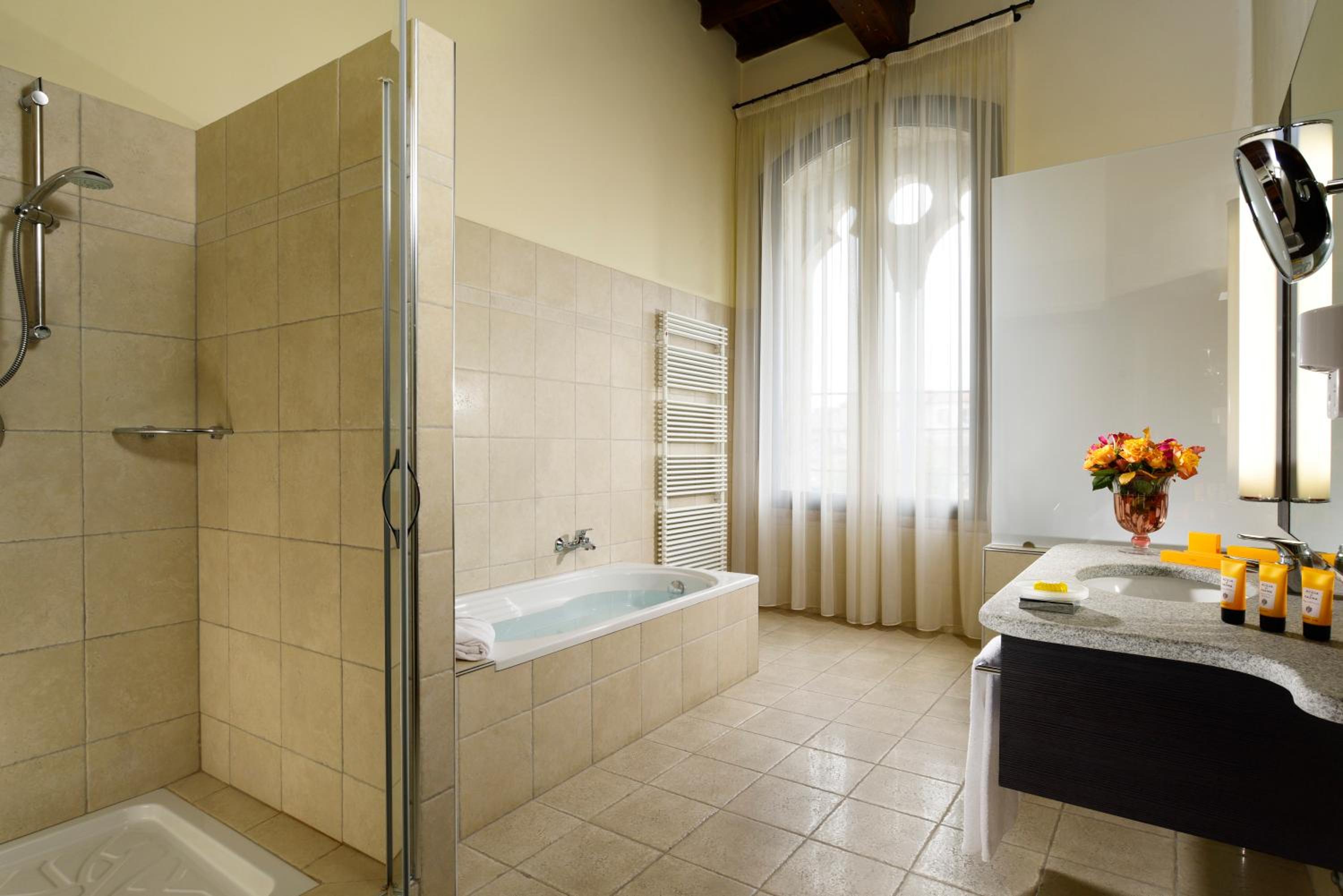 Suite photo 2