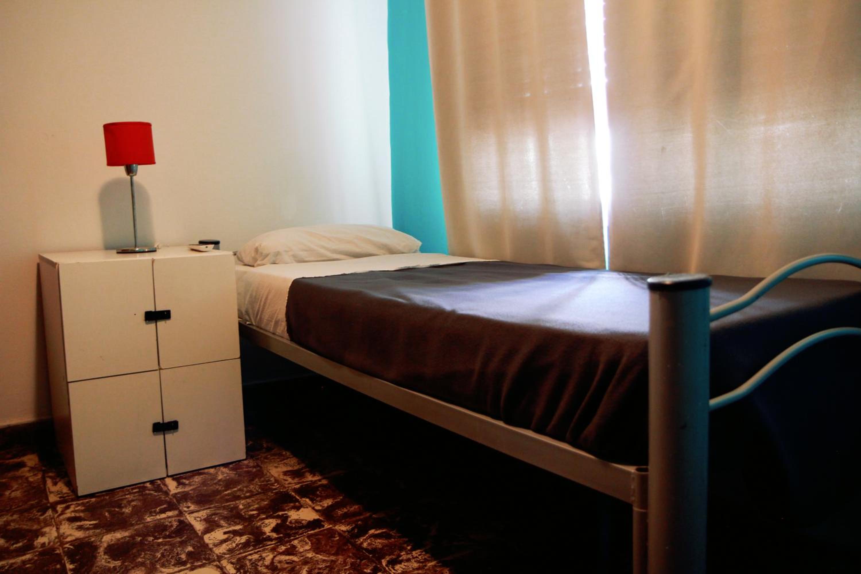 Standard Single Room with Shared Bathroom photo 1