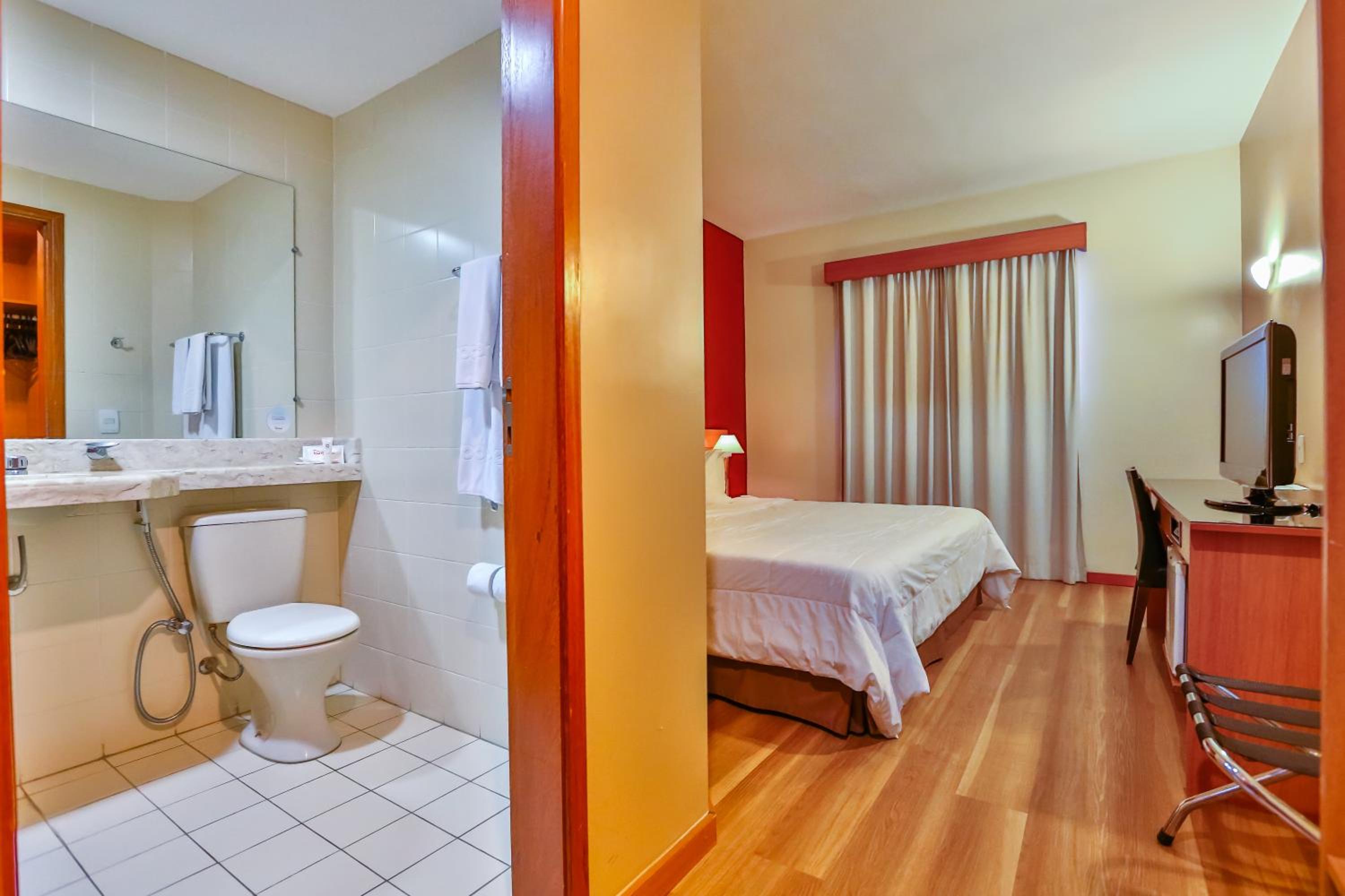 Standard Double Room - Photo 4