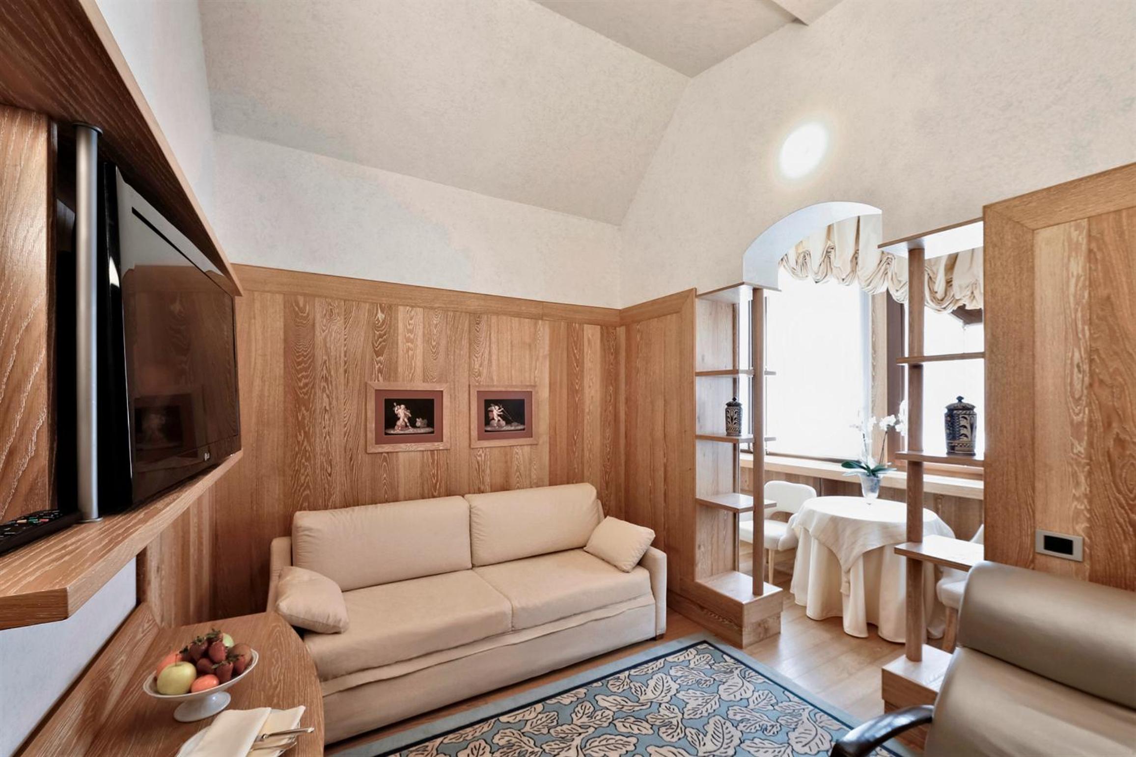 Romantic Suite - Photo 4