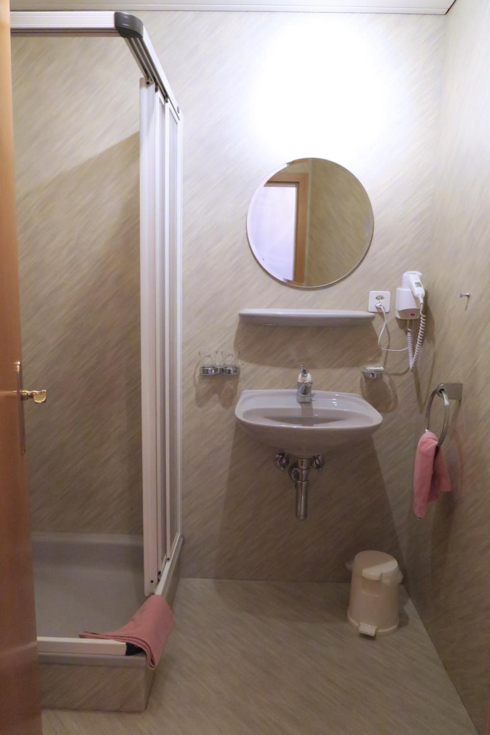 Standard Single Room photo 3