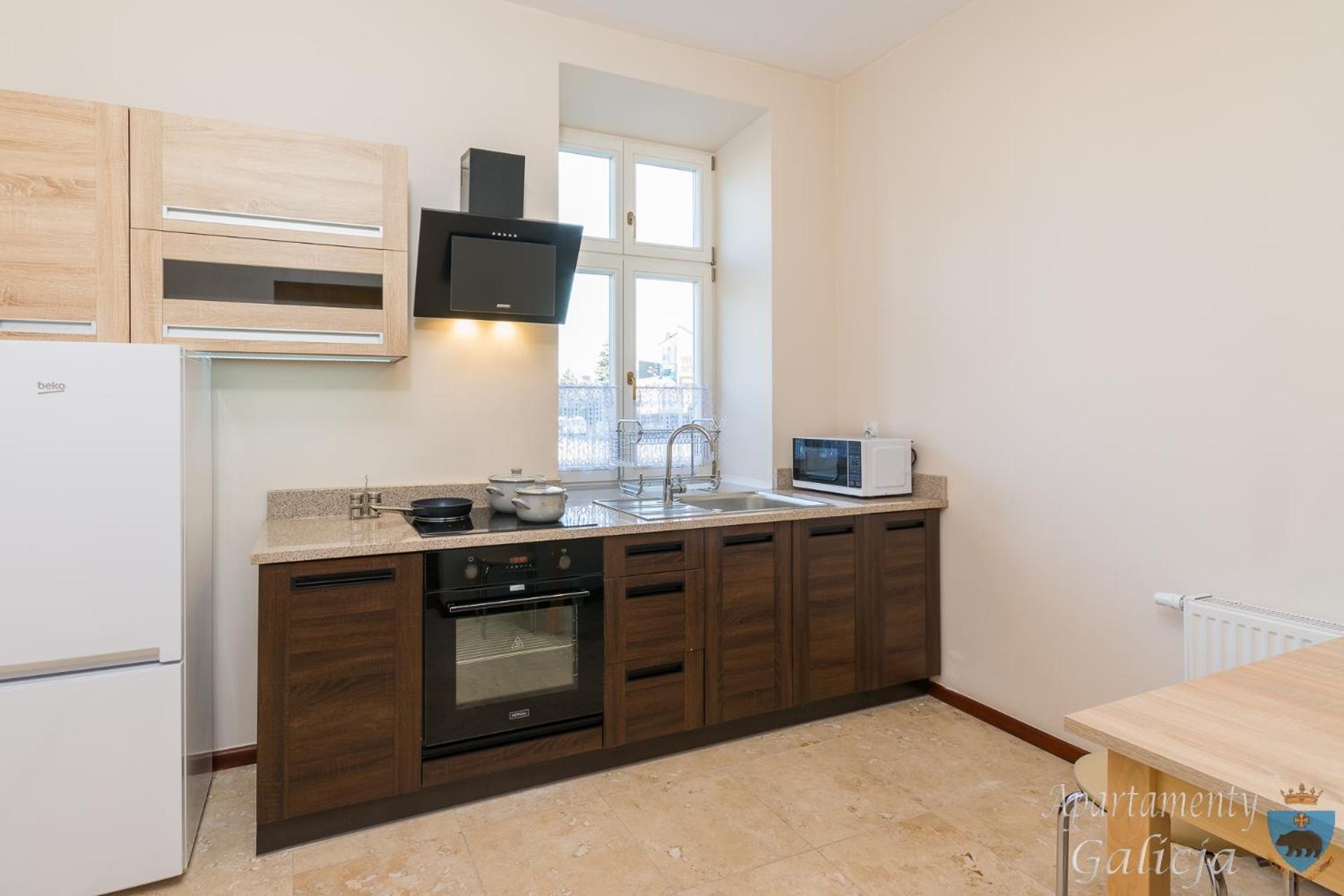 Apartment - Ground Floor - Photo 2