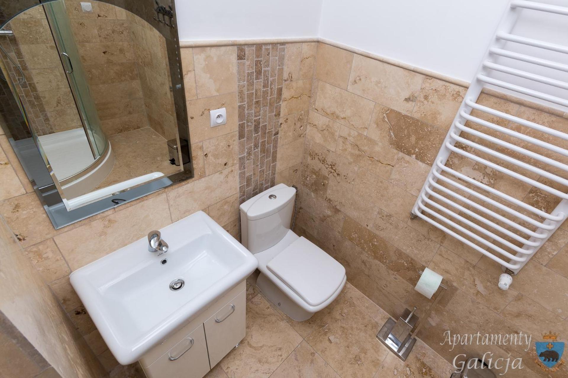 Apartment - Ground Floor - Photo 3