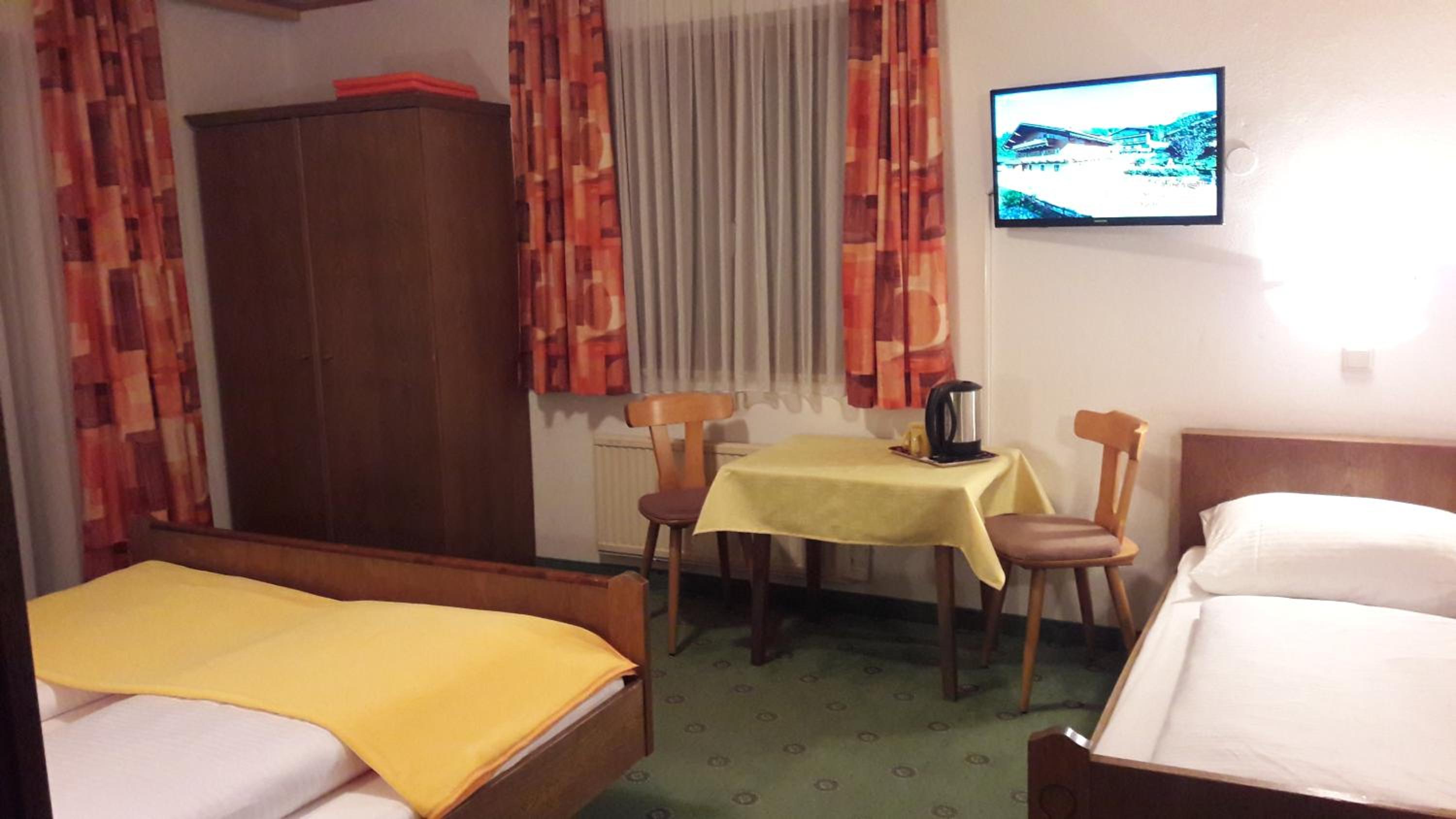 Triple Room - Photo 5