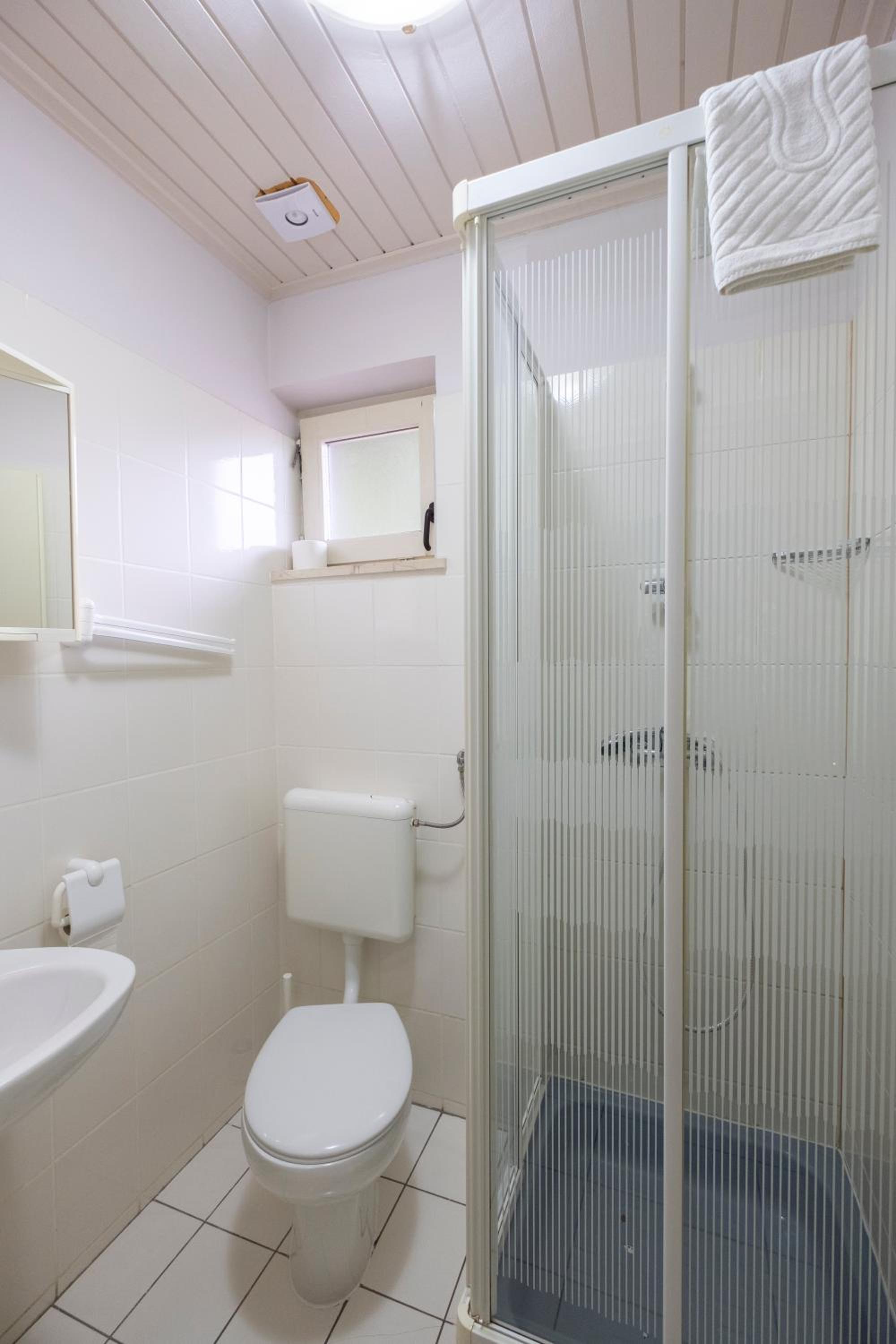 Bedroom for 6 People - Photo 7