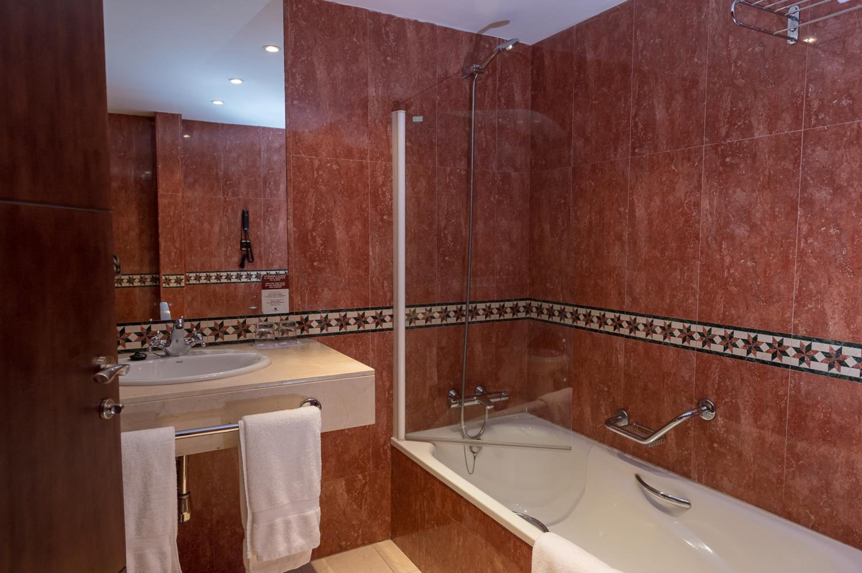 Clasic Twin Room - Photo 2
