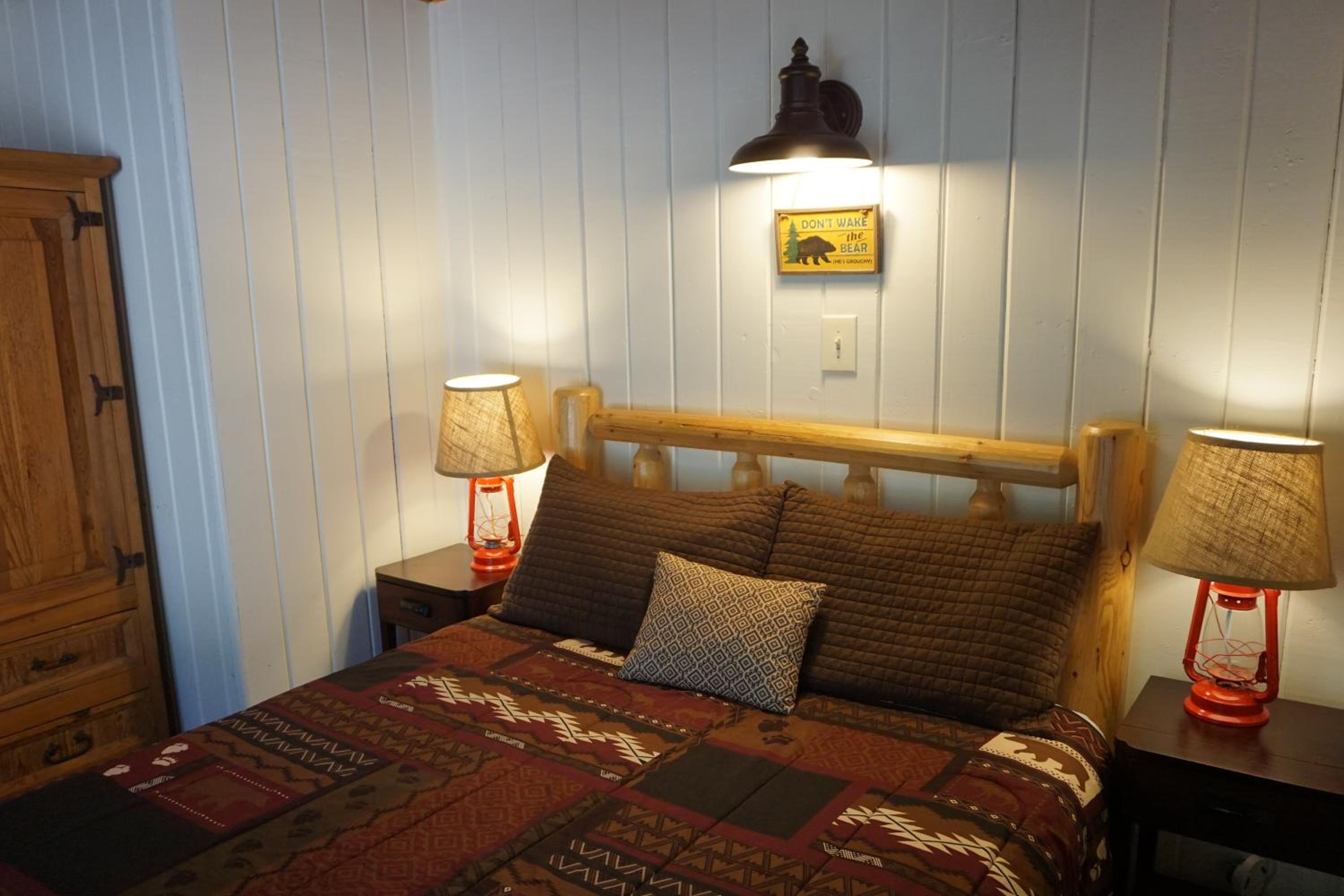 Deluxe Room (2 Adults + 1 Child) photo 1