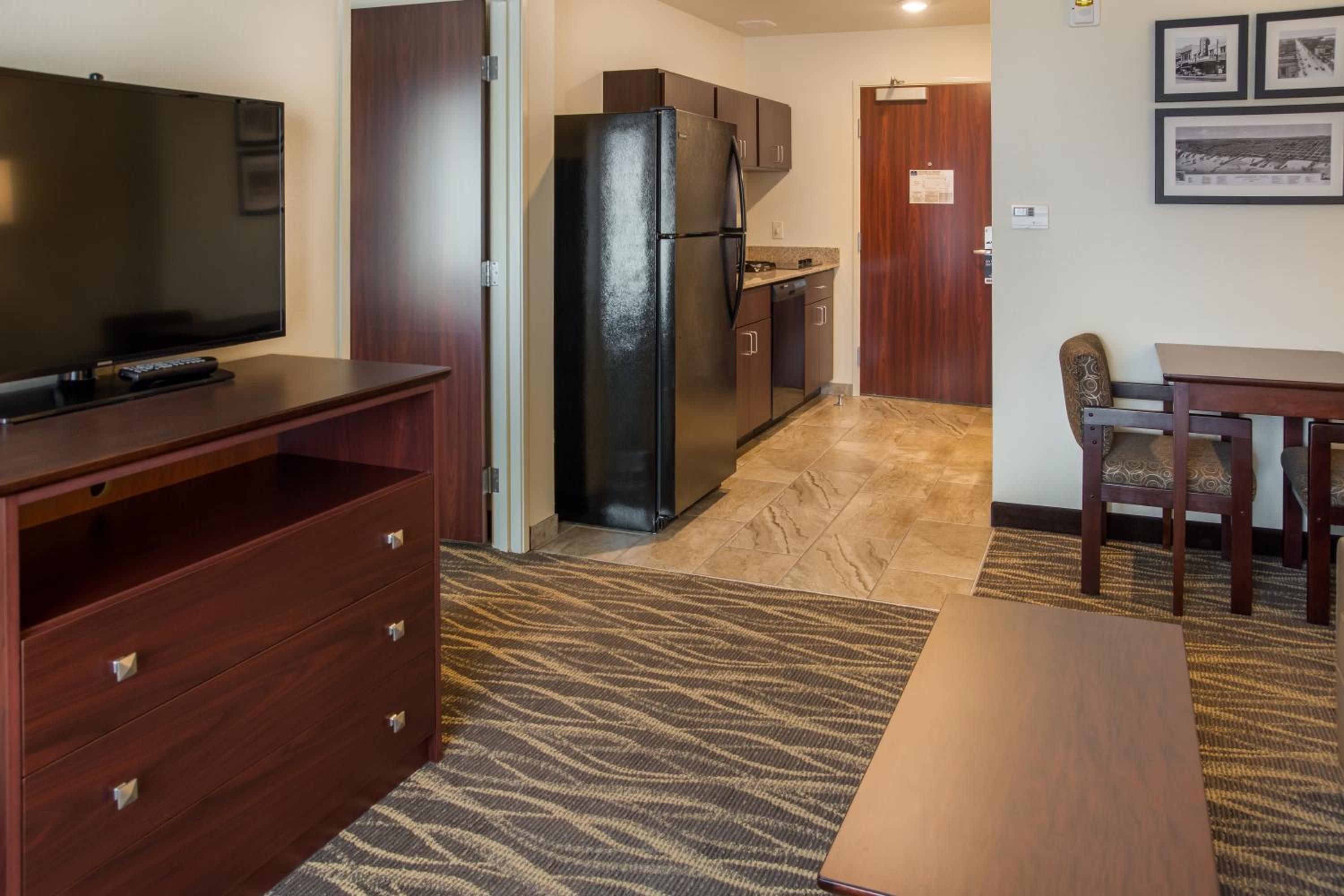 Deluxe Suite - Photo 2