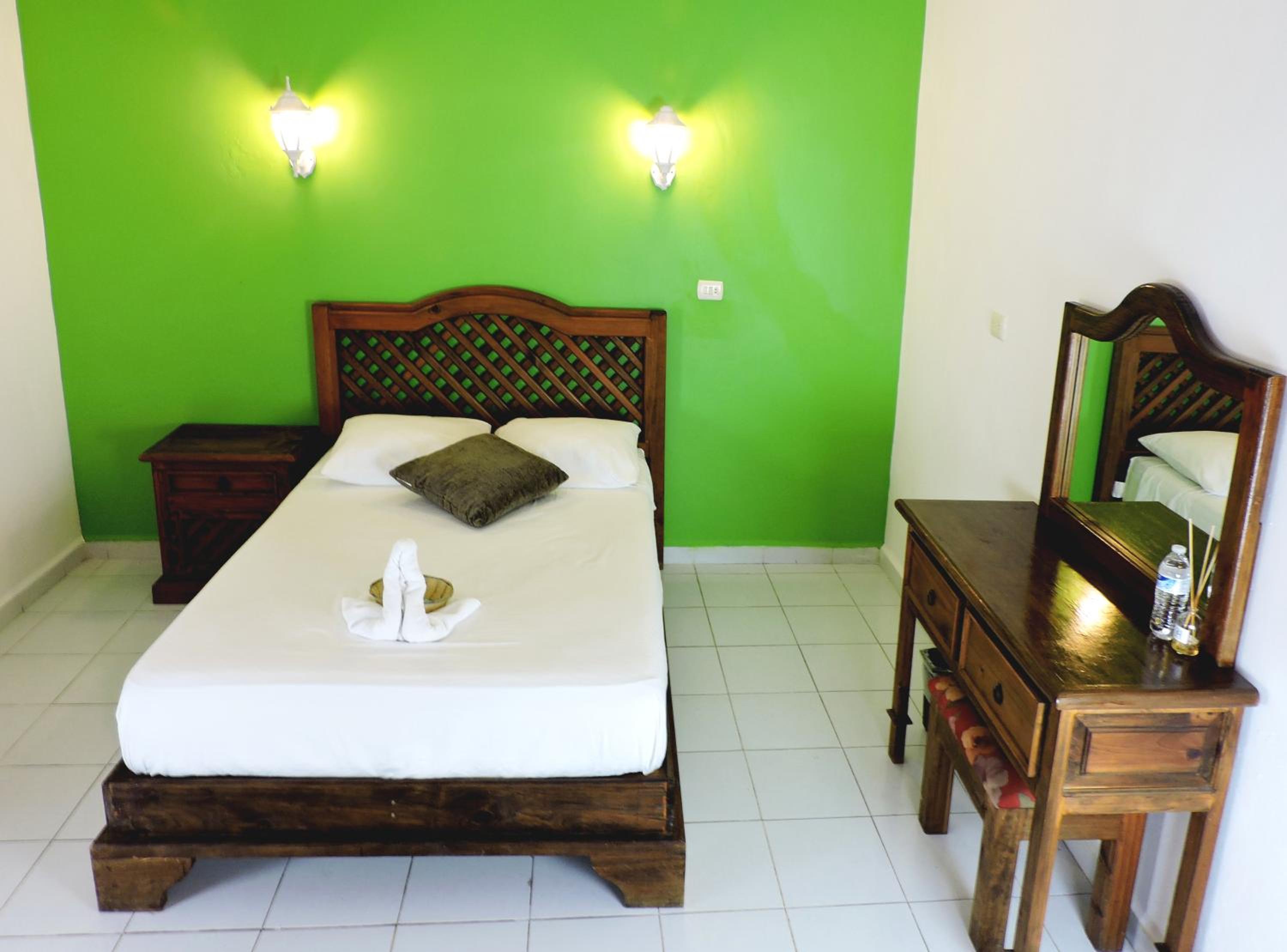 Standard Double Room - Photo 4