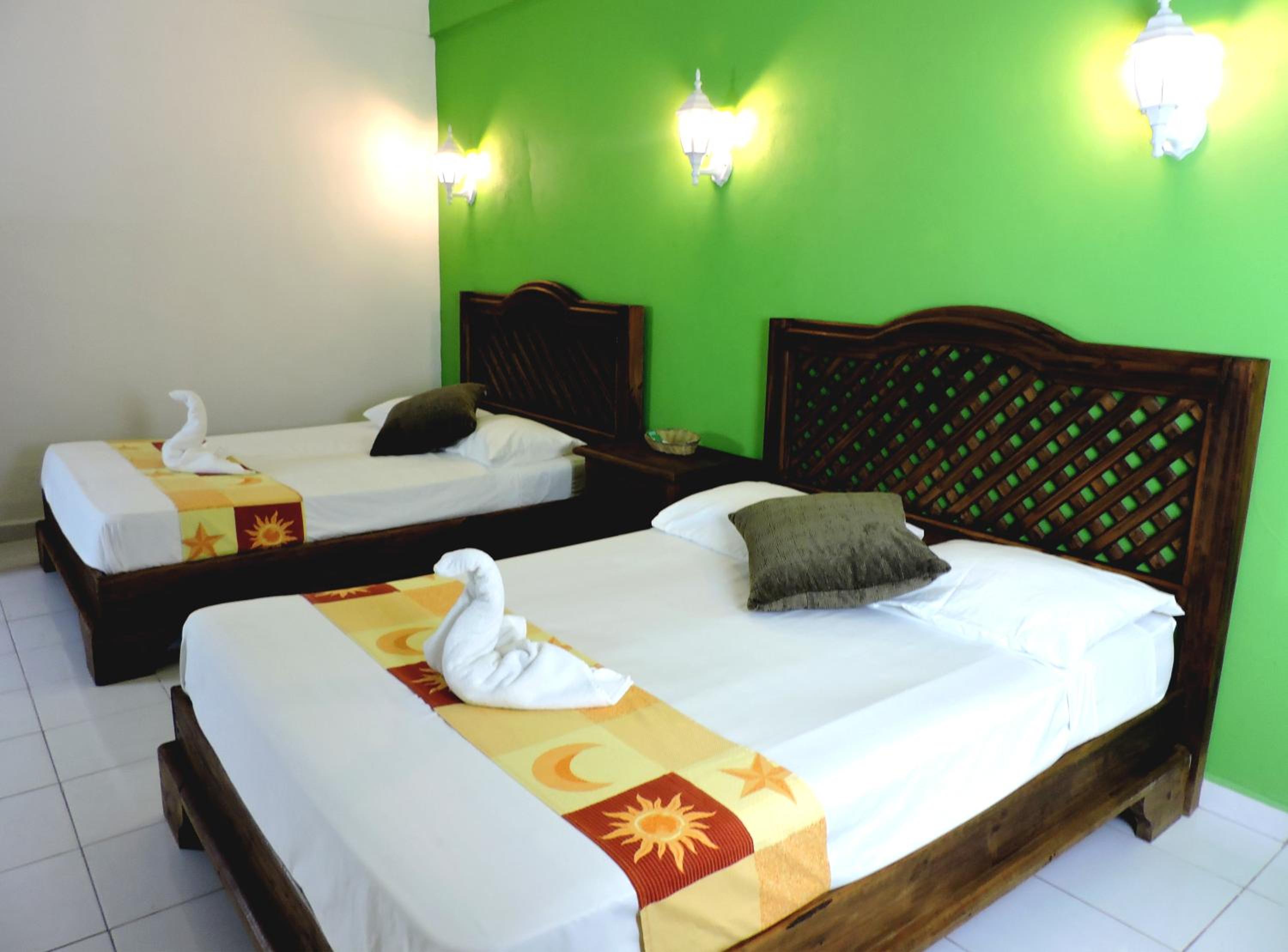 Standard Quadruple Room - Photo 4