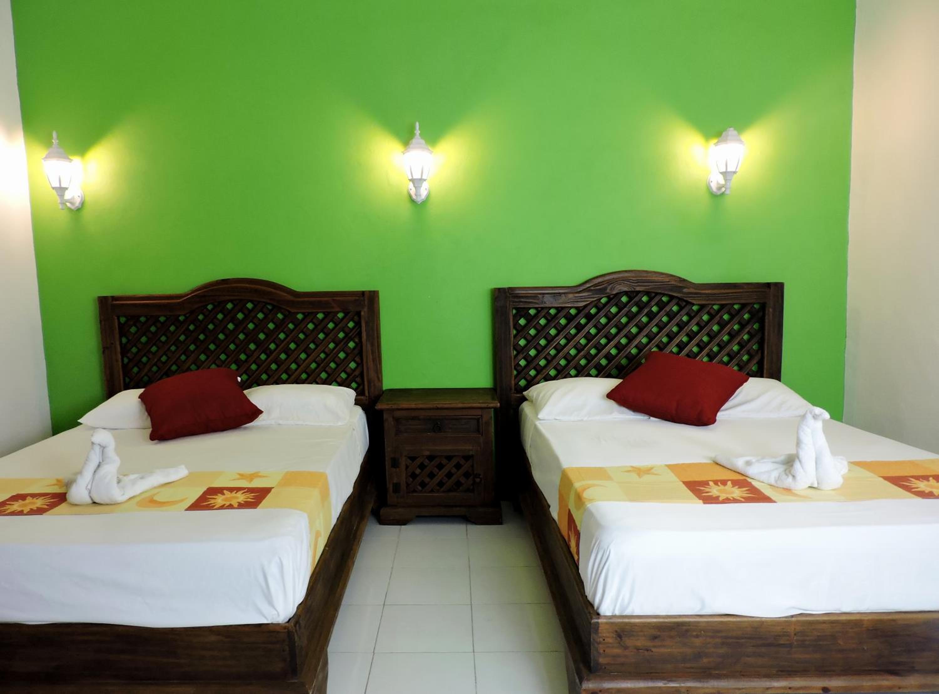Standard Quadruple Room - Photo 1