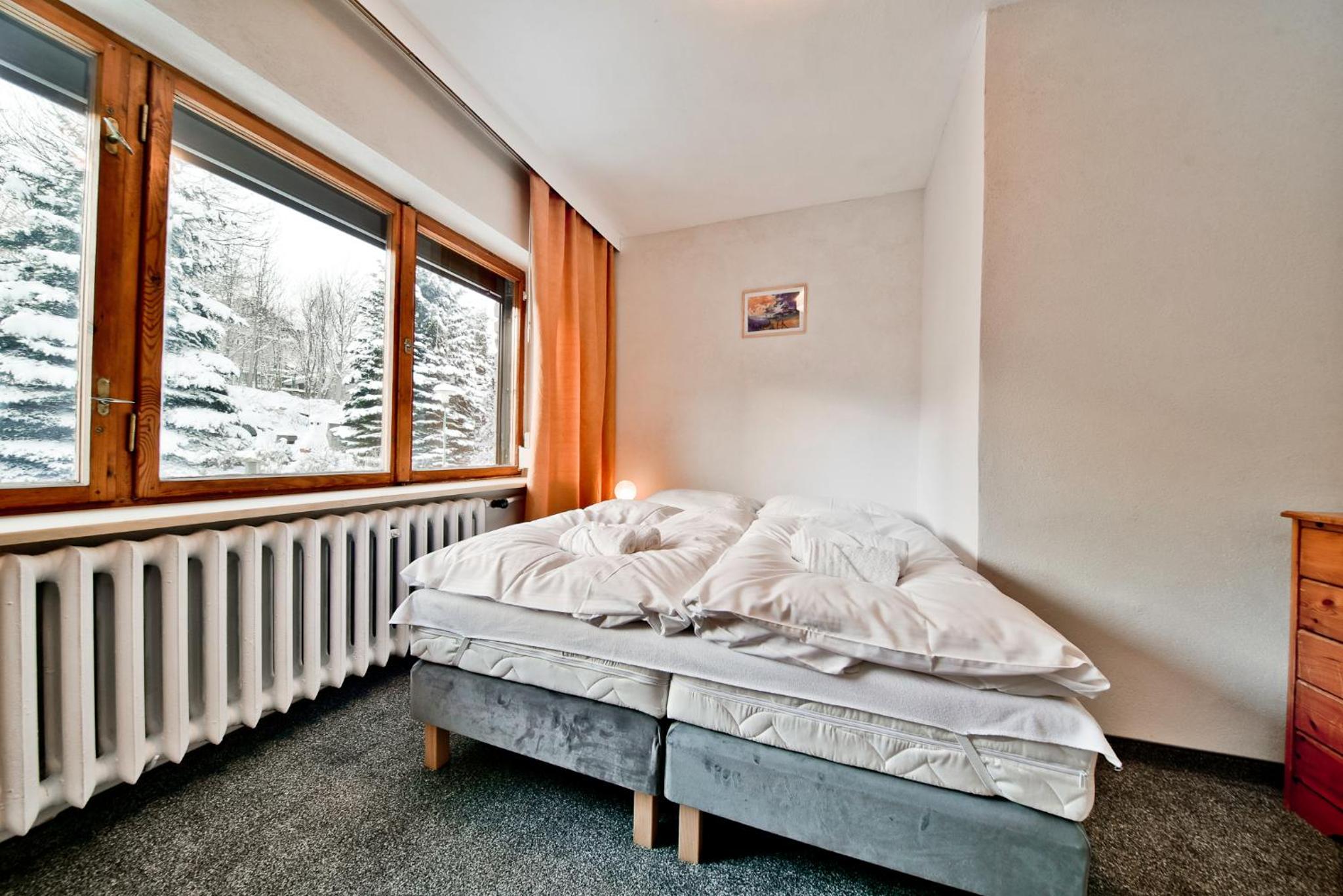 Double Room with Shared Bathroom photo 1