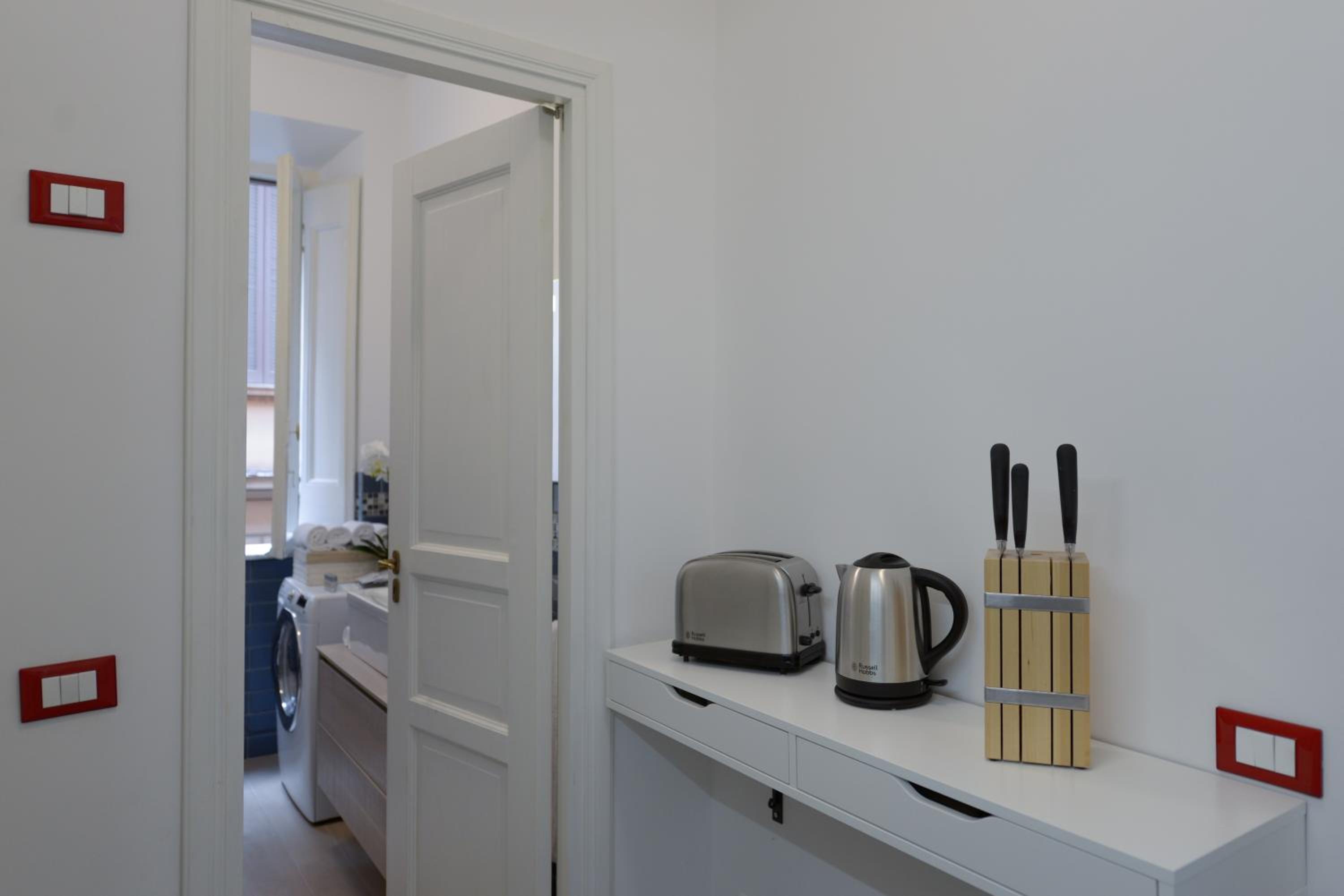 Deluxe Two-Bedroom Apartment - Address: Via Belsiana 31 photo 3