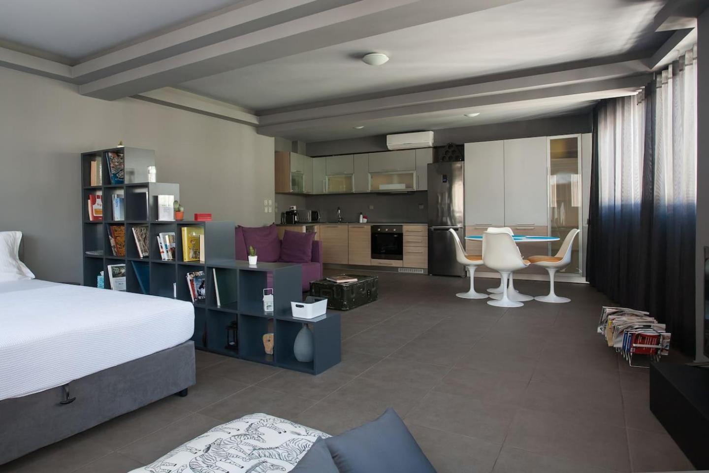 Studio Apartment