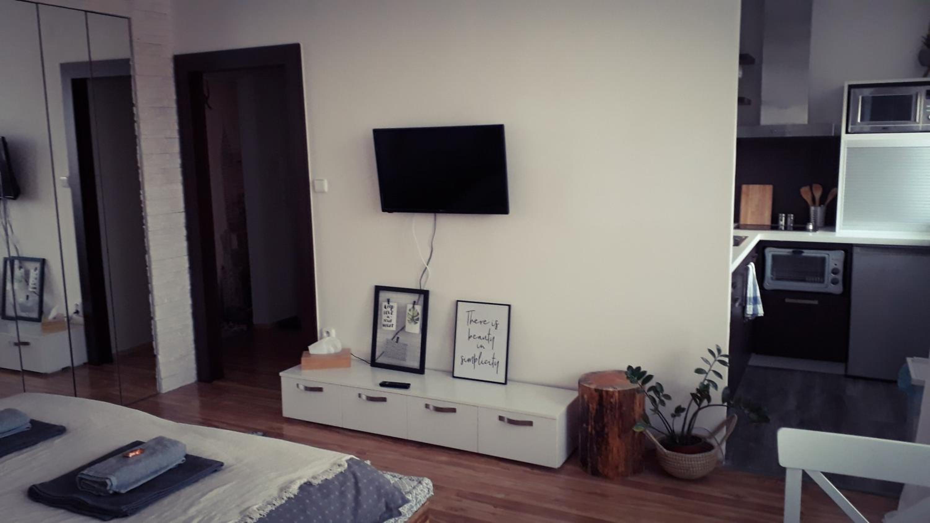 Apartment photo 3