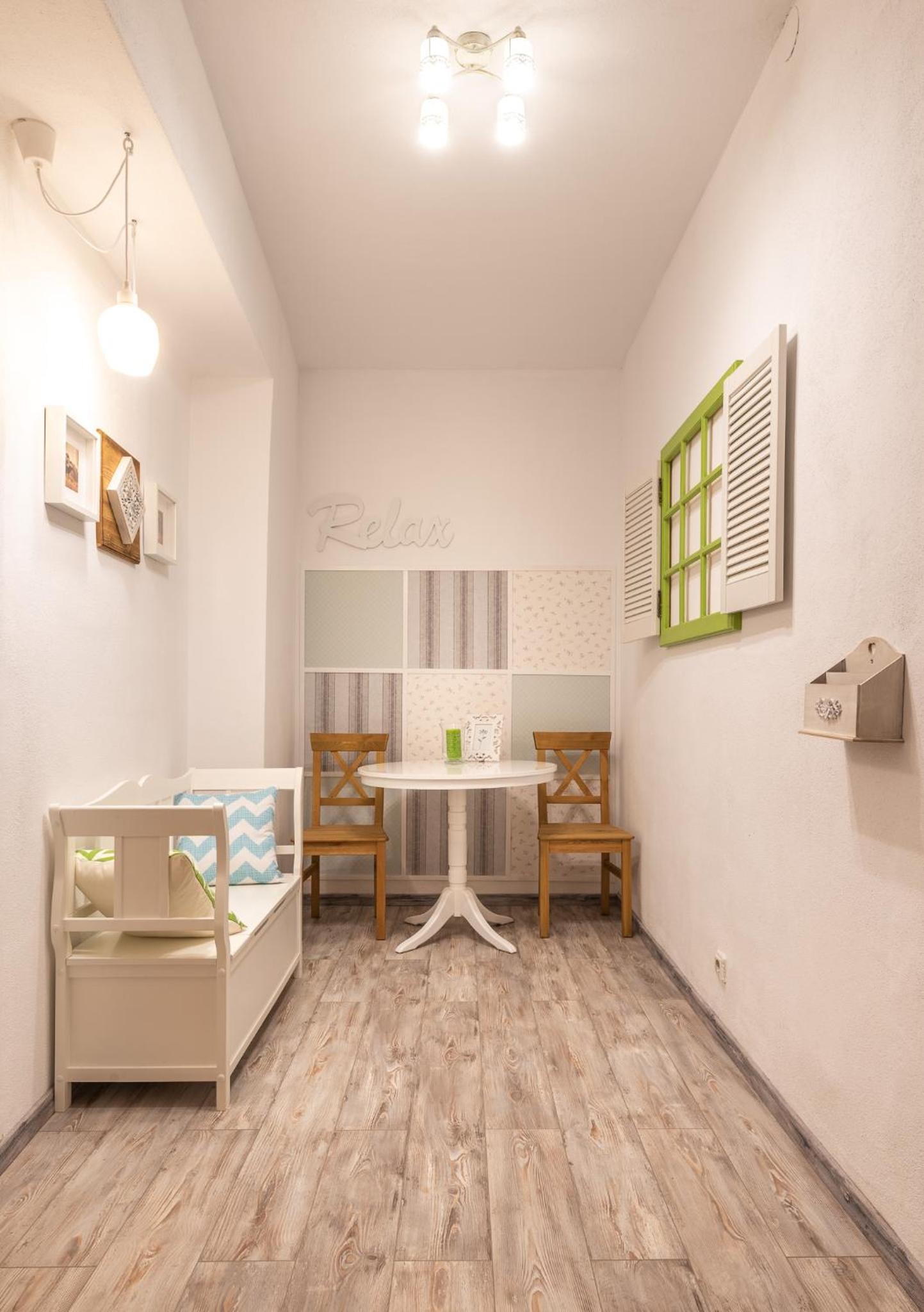 Two-Bedroom Apartment - Photo 6