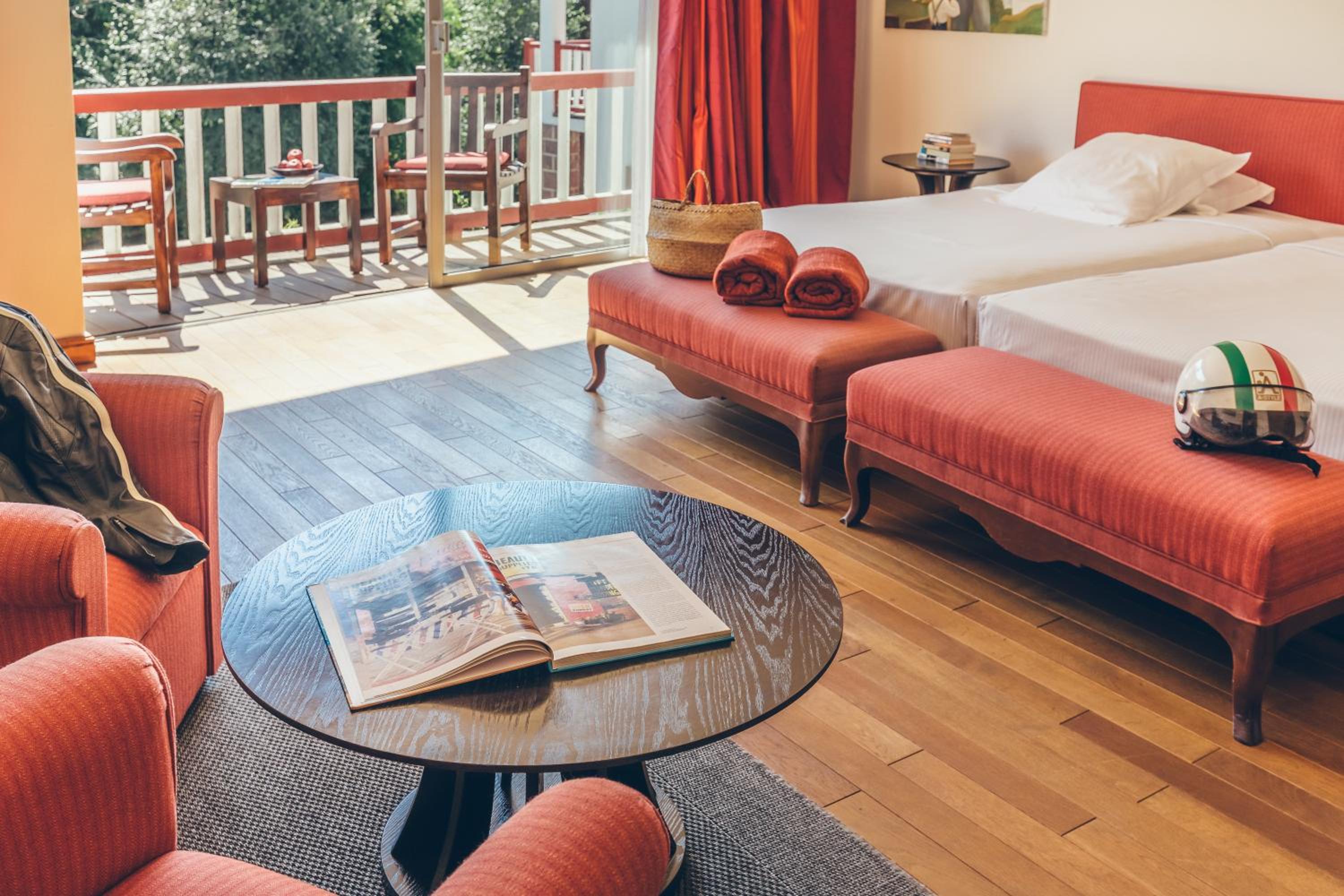 Suite with River and Mountain View  photo 2