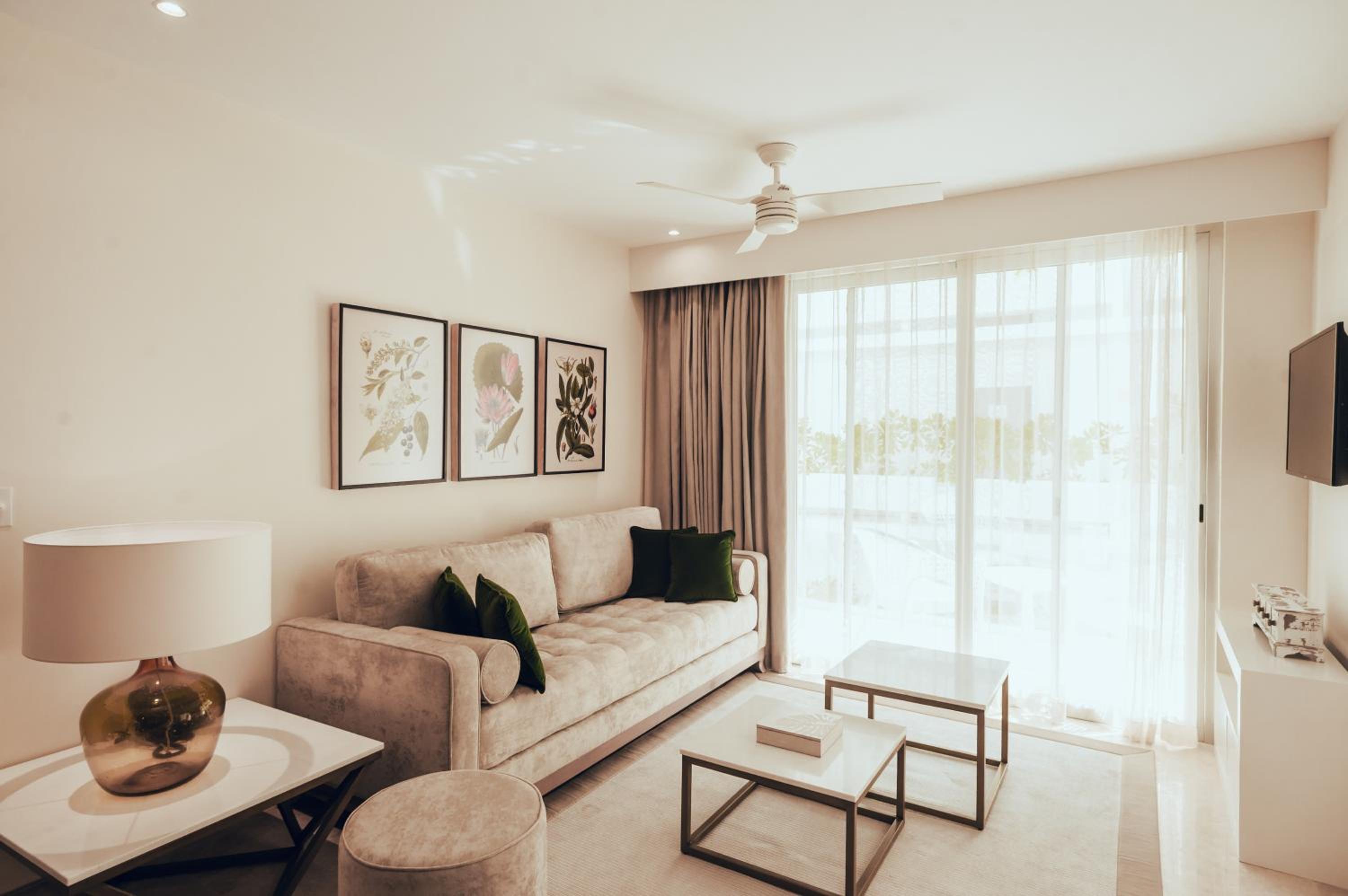 One-Bedroom Suite photo 1