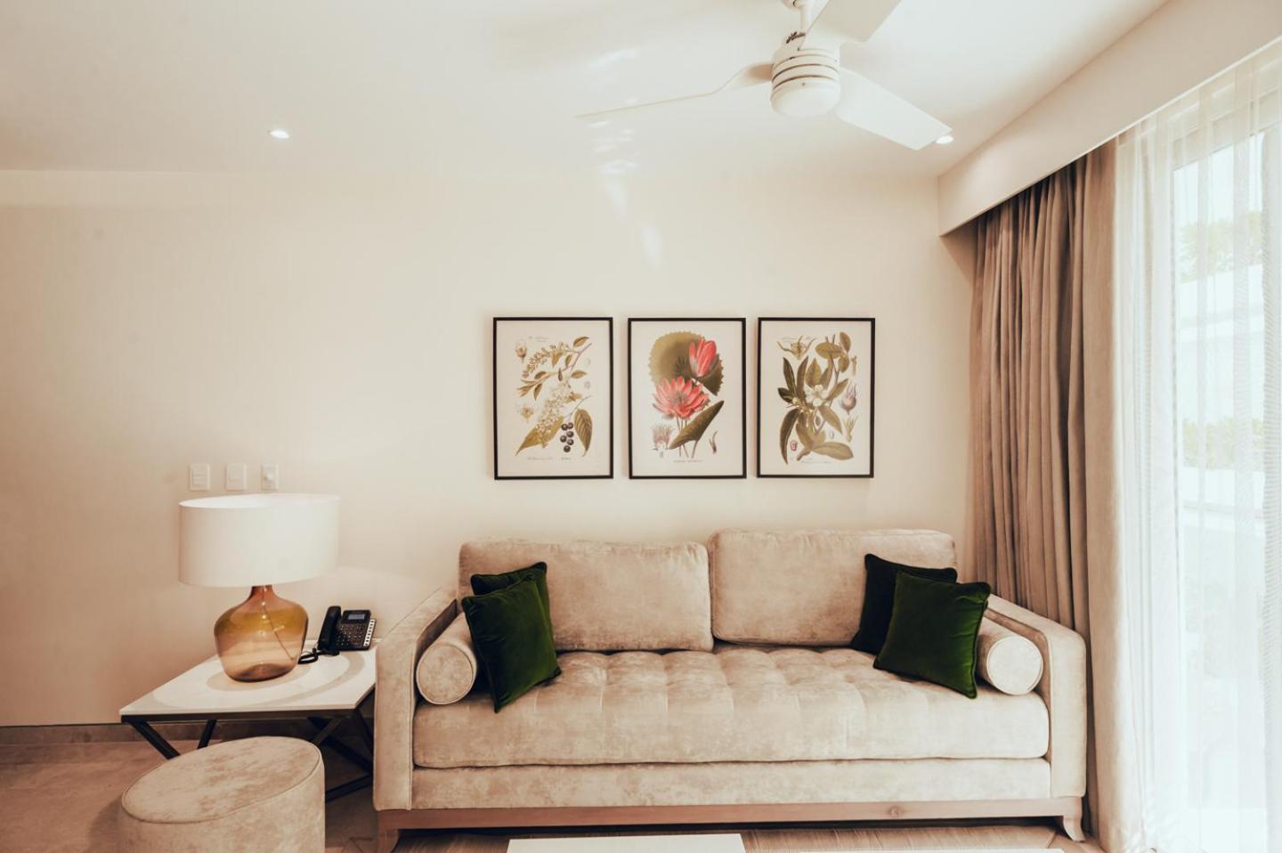 One-Bedroom Suite photo 2