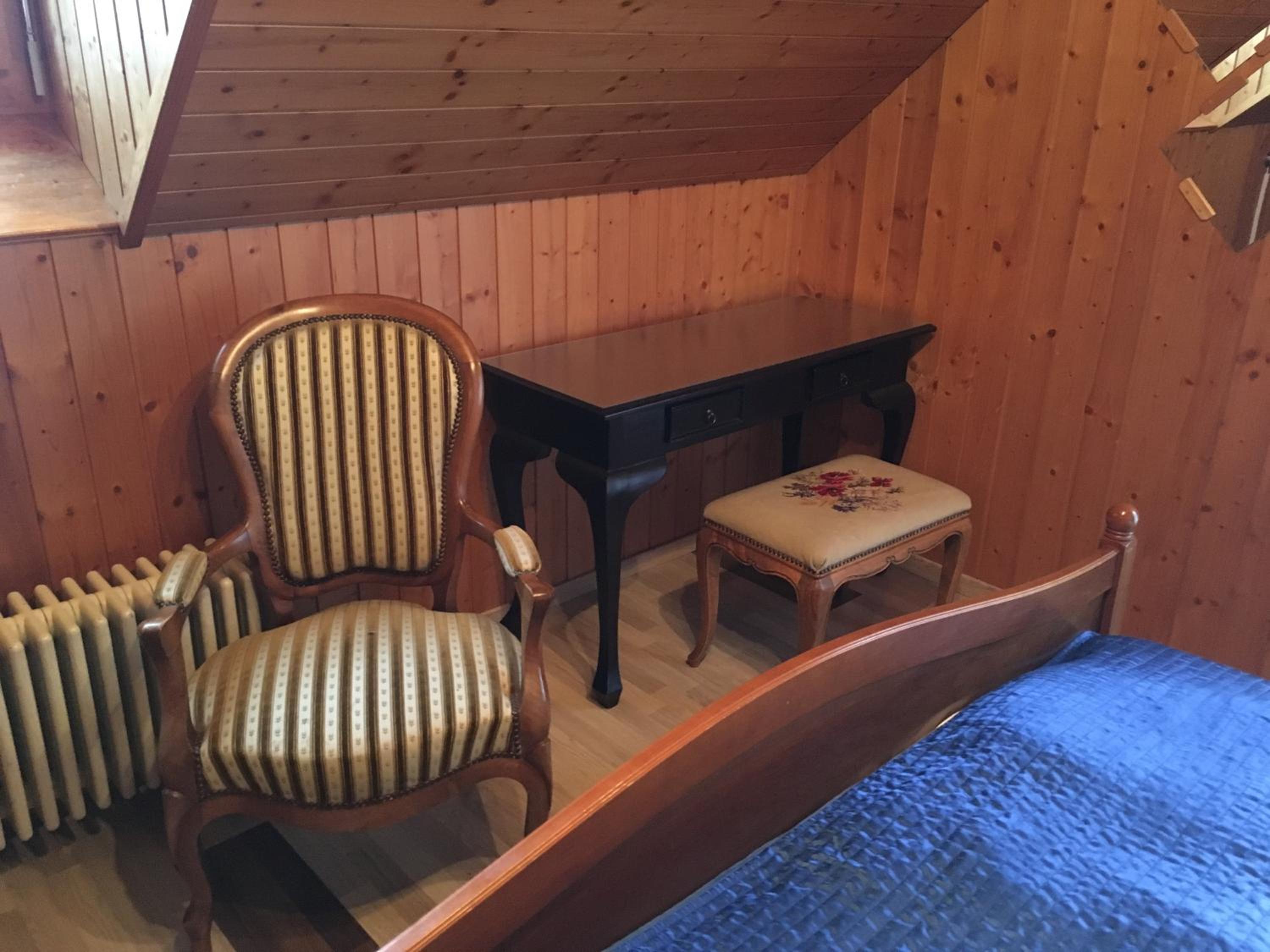 Double Room with Church View - Photo 3