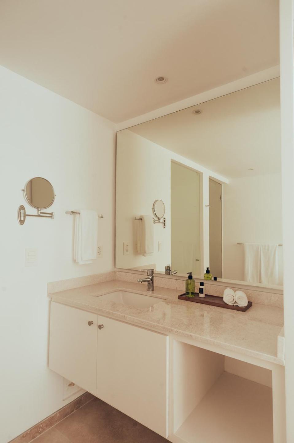 Two-Bedroom Suite photo 2