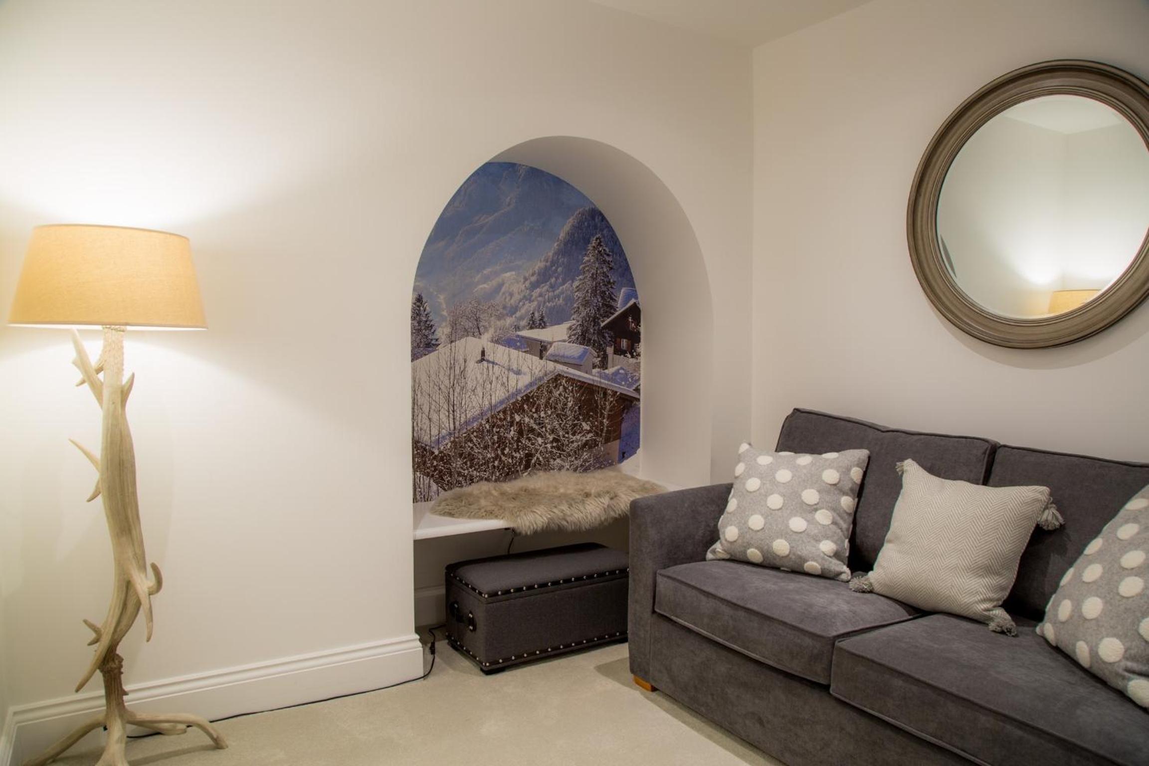 Apartment photo 2