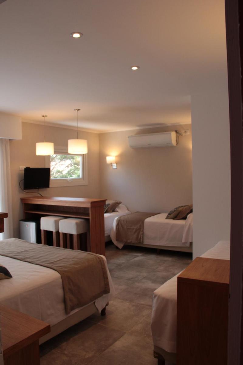 Quintuple Room