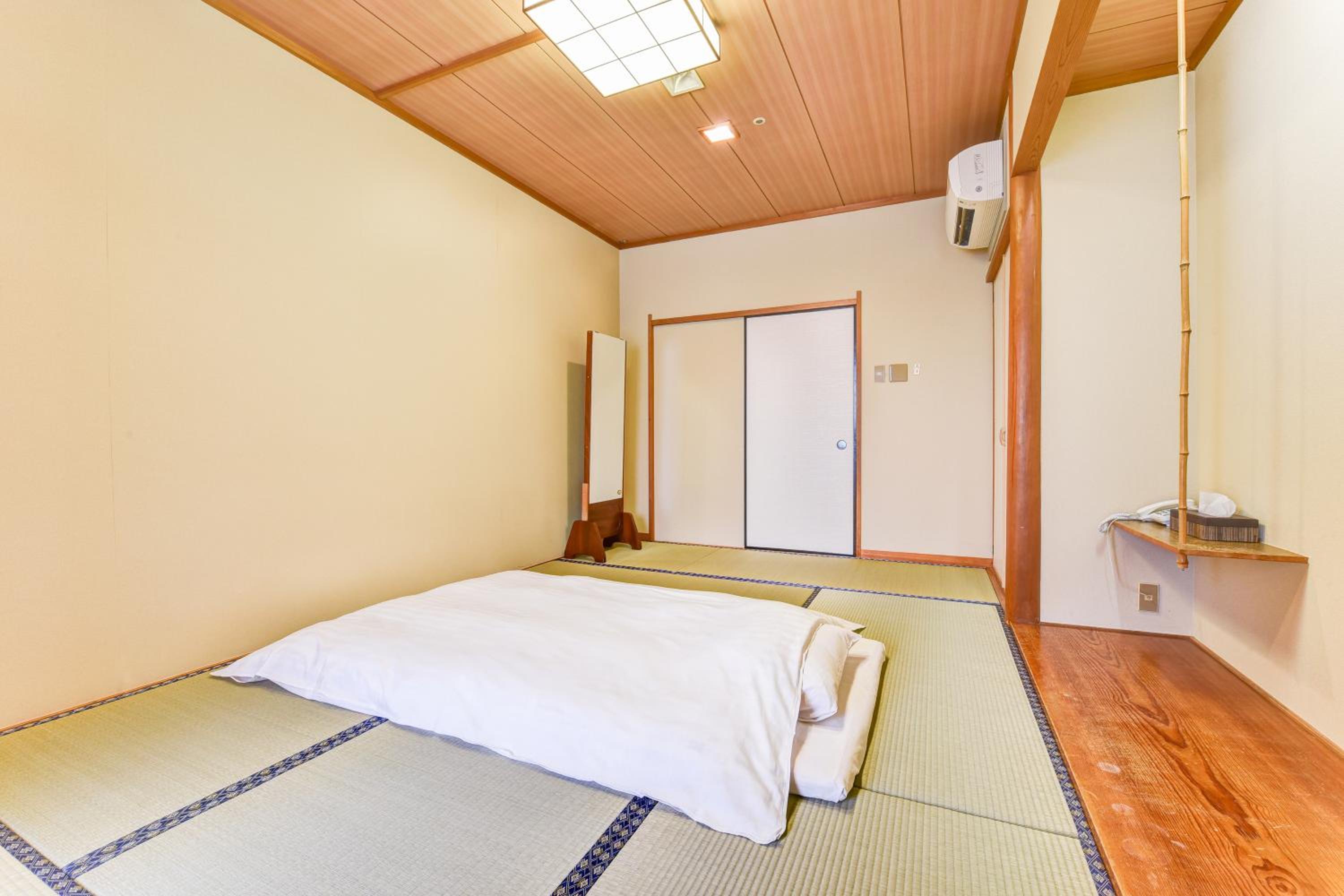 Japanese-Style Triple Room - Photo 3