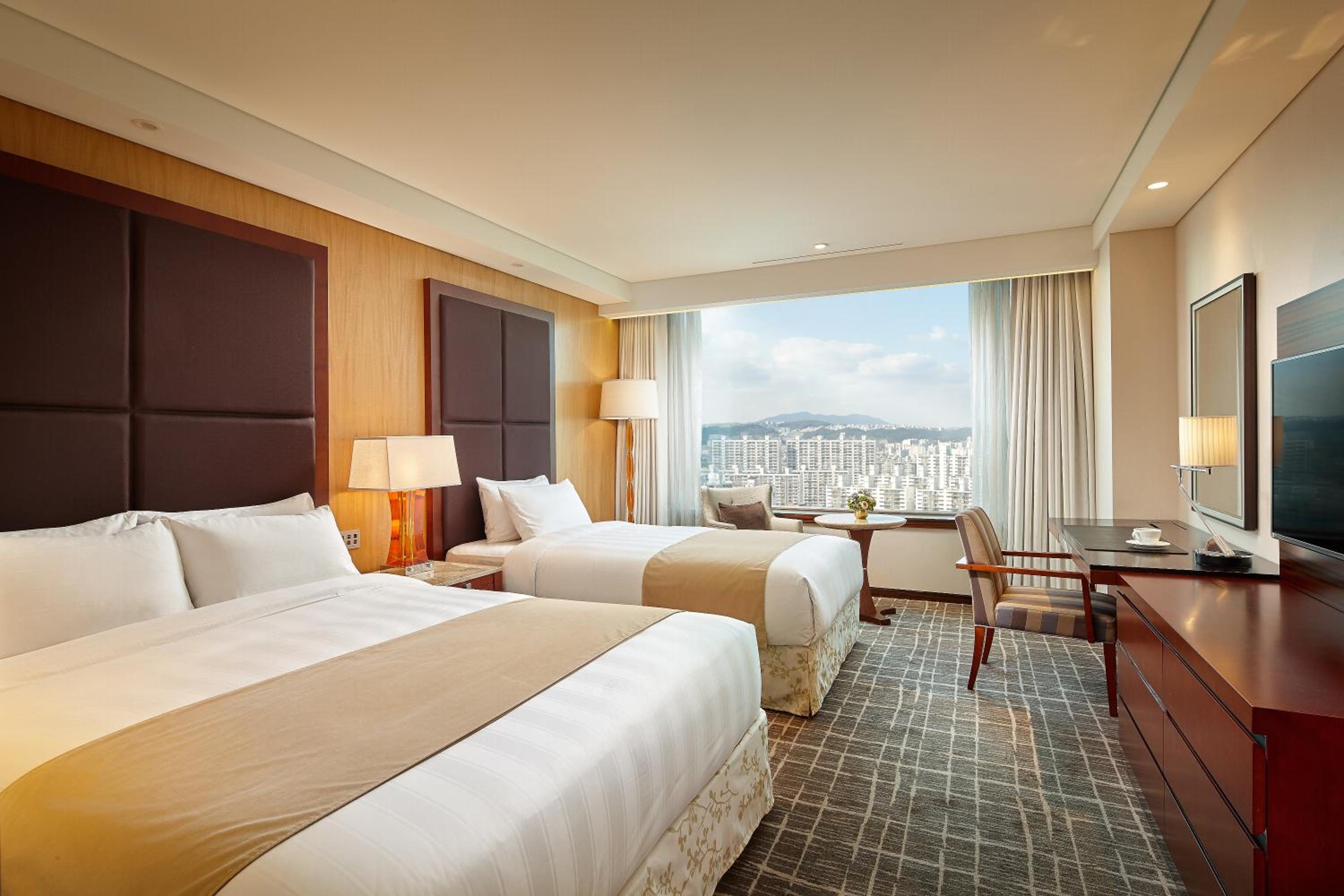 Deluxe Family Twin Room - Photo 6