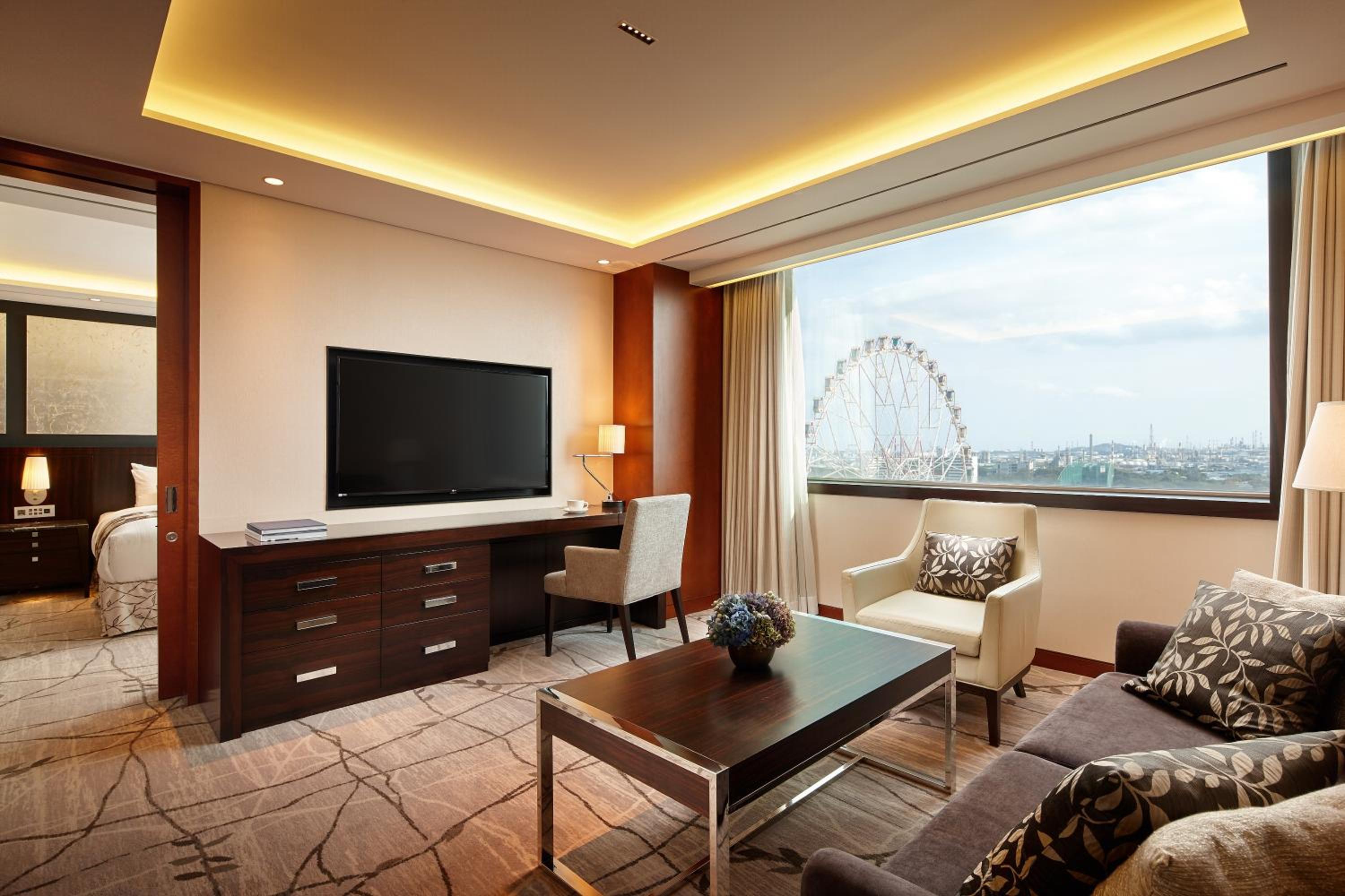 Club Deluxe Suite Double Room With Club Lounge Access For 2 Person - Photo 1