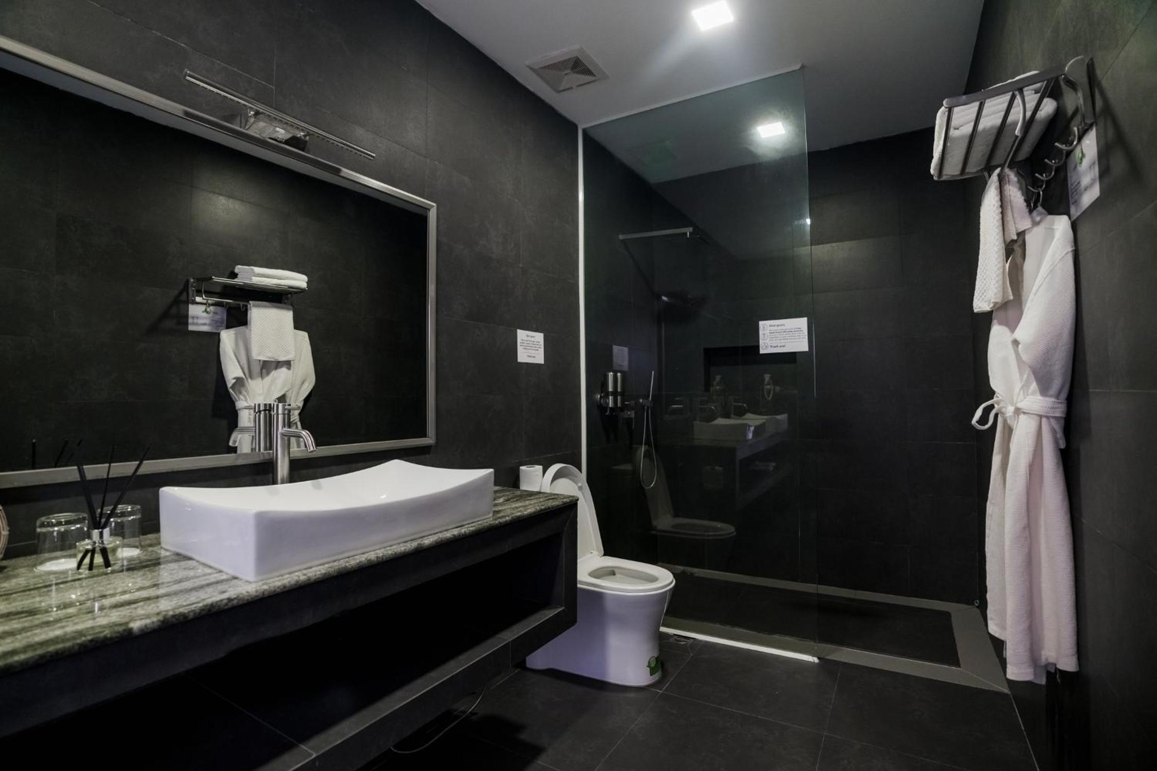 Junior Suite with Balcony photo 2